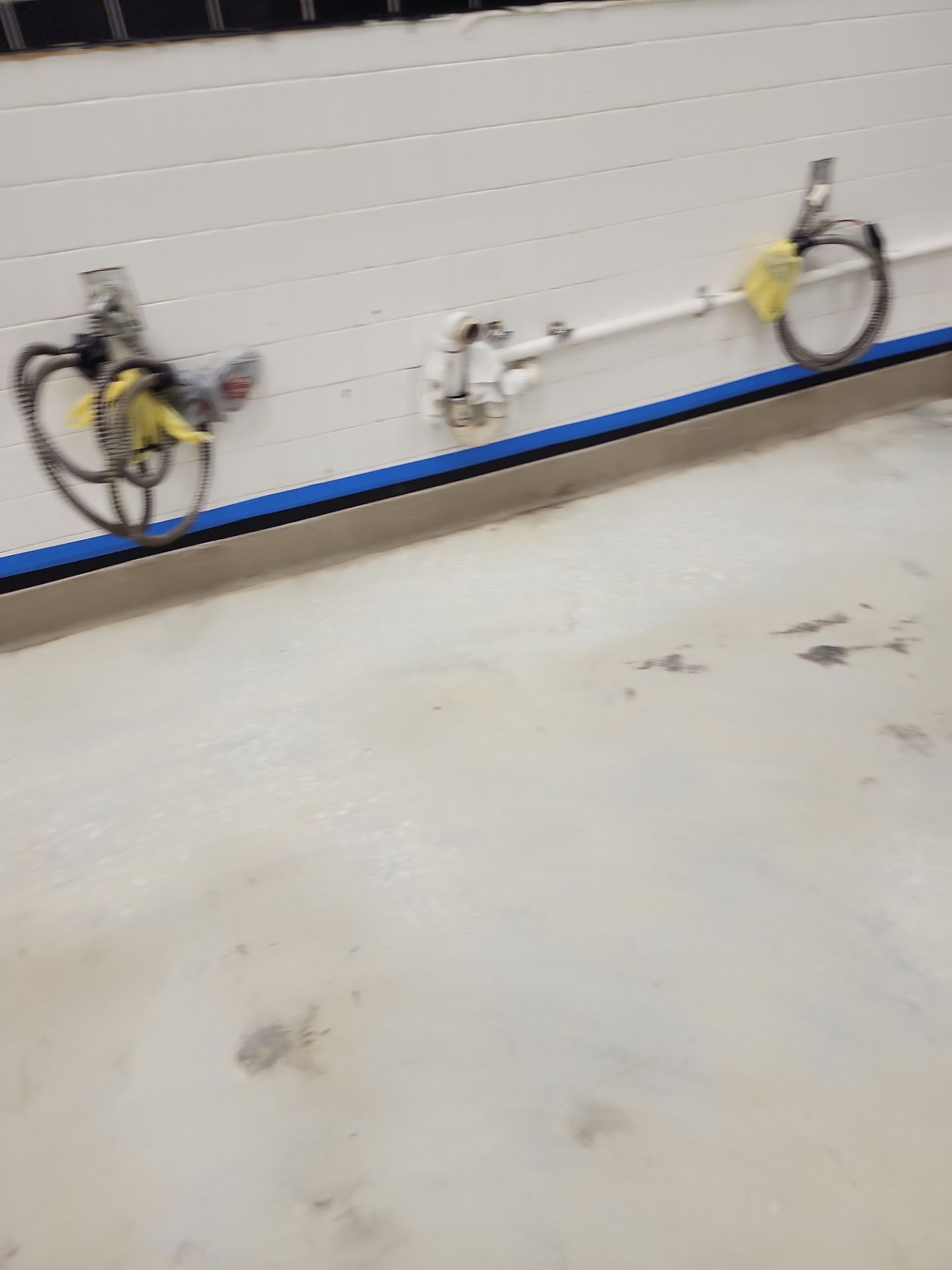 Fresco y Más Food Prep Area by Seamless Surfaces