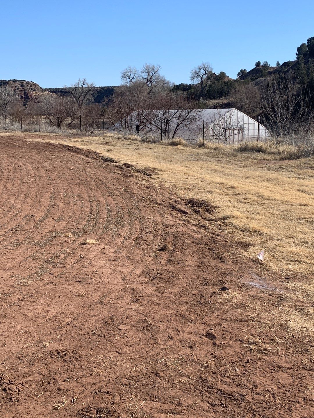 Light Commercial using 6' Pro-panel by Valley Fence Company