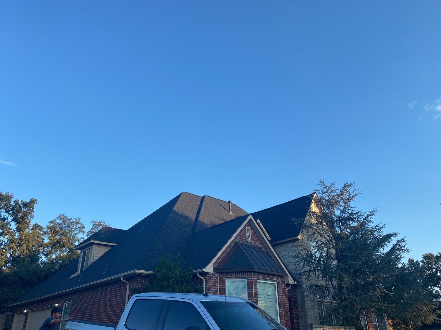 Owens Corning - Onyx Black by Frontline Roofing and Construction