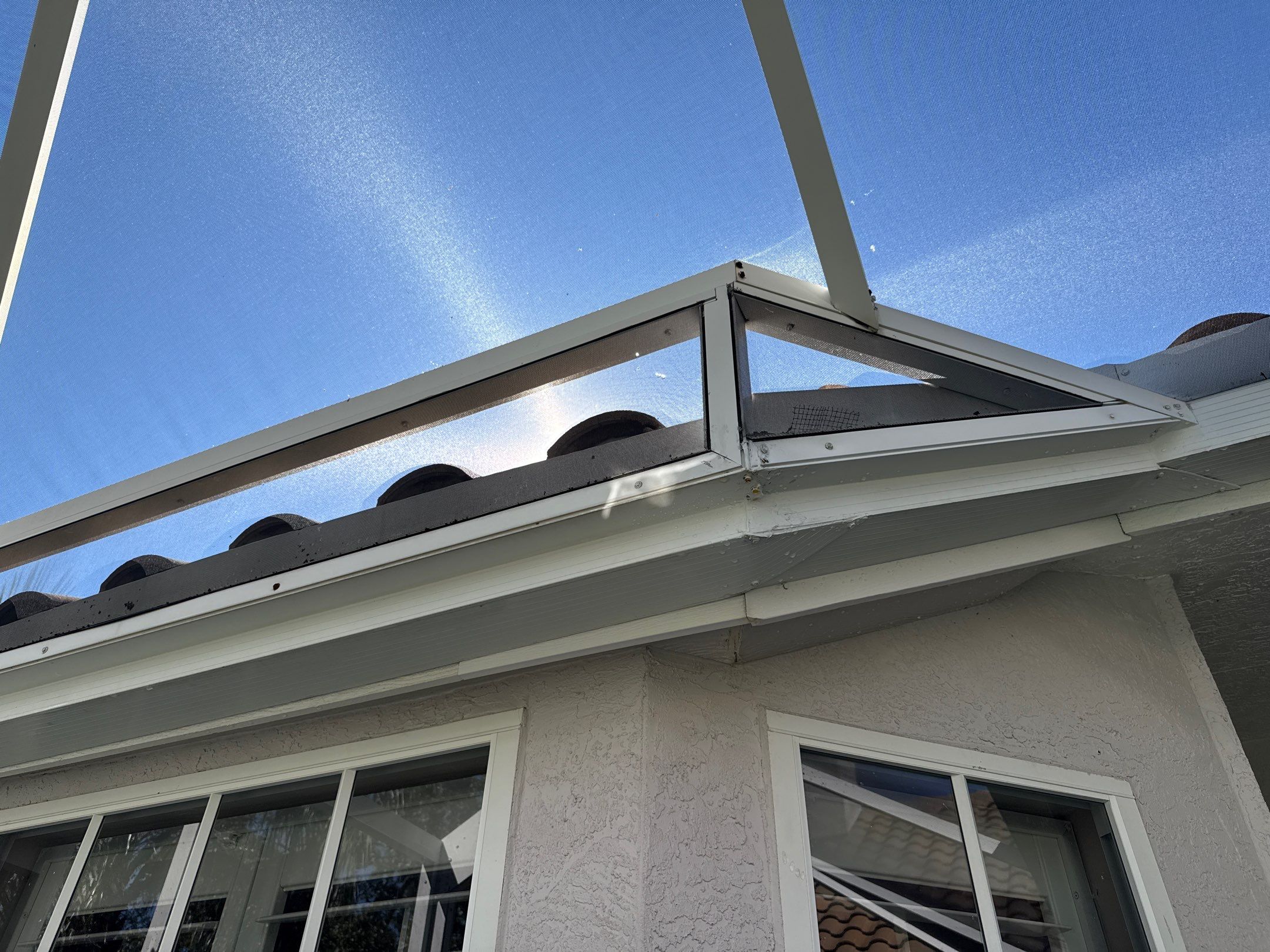 House Wash, Pool Deck & Screen Enclosure Cleaning | University Park, Sarasota FL by Sunshine AquaWash