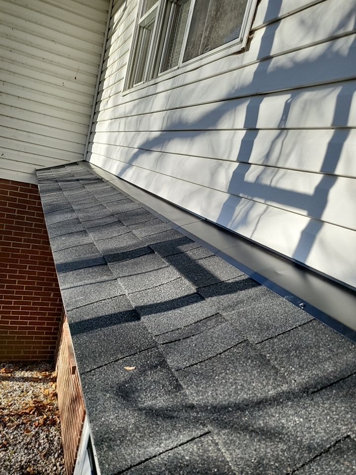 ATLAS PINNACLE PRISTINE COLOR: SCOTCHGARD BLACK DRIP EDGE: BLACK by Eagle Eye Roofing