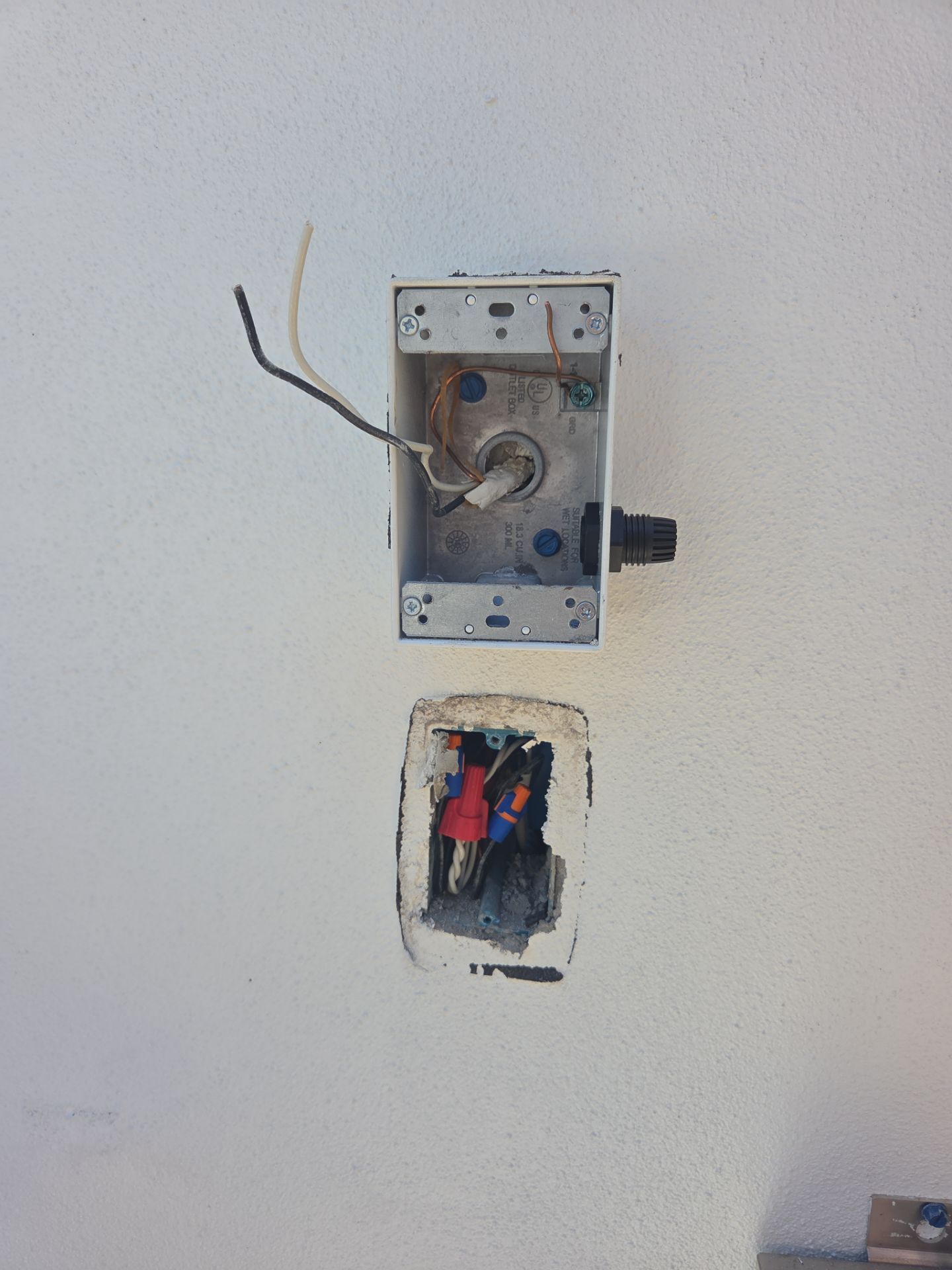 Dedicated Electrical Upgrades & Exterior Outlet Improvements – Winter Park, FL by Smartron Electric