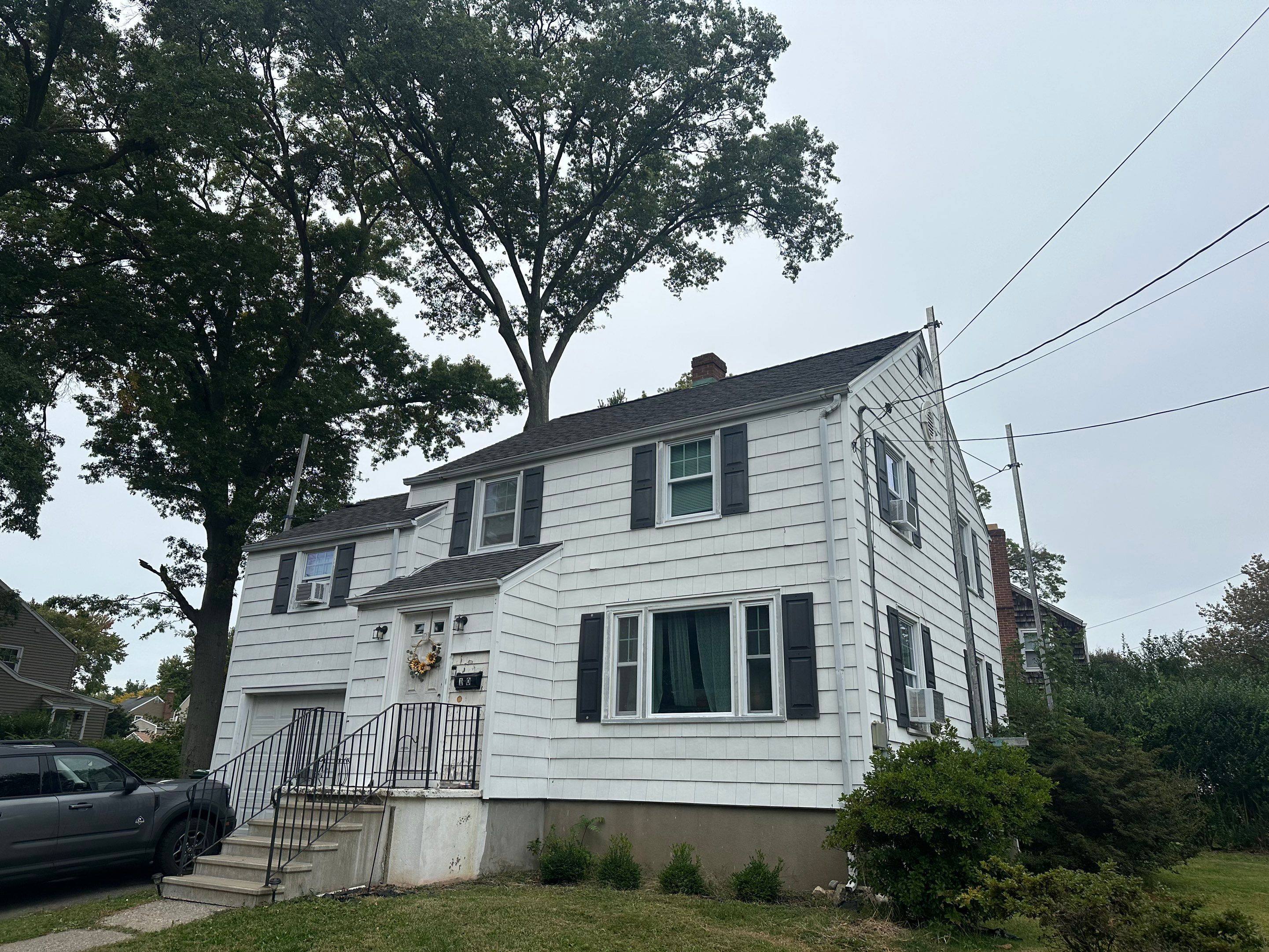Siding Installation using CertainTeed Monogram Vinyl Siding - D4 - Forest by A Plus Exterior