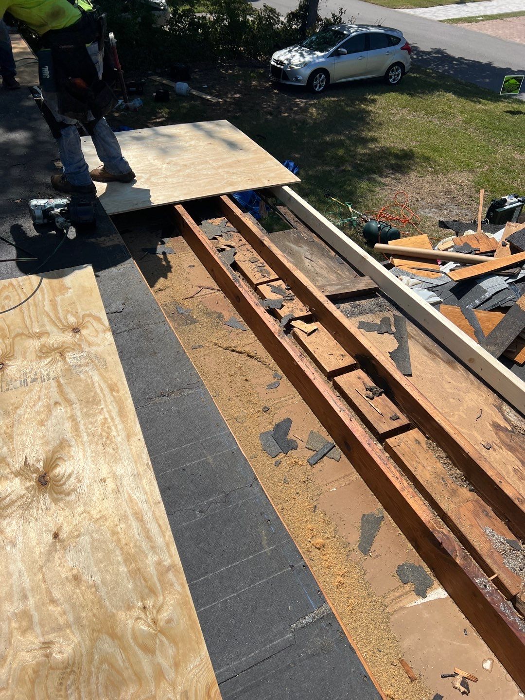 Project in Gulfport 33707 by Mitchell Roofing Company LLC