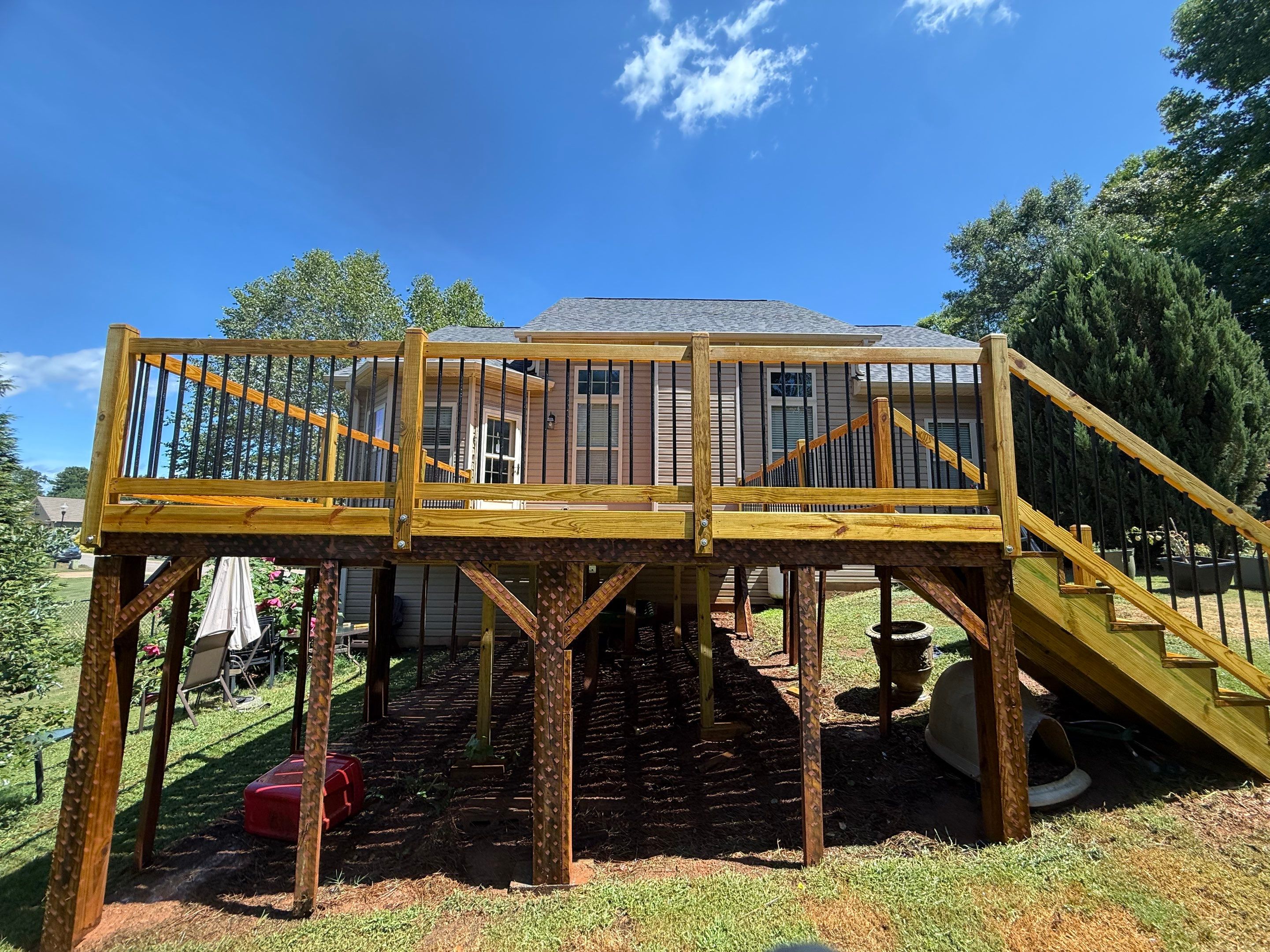 Wood Deck using Wood Sealant by DuraSeal