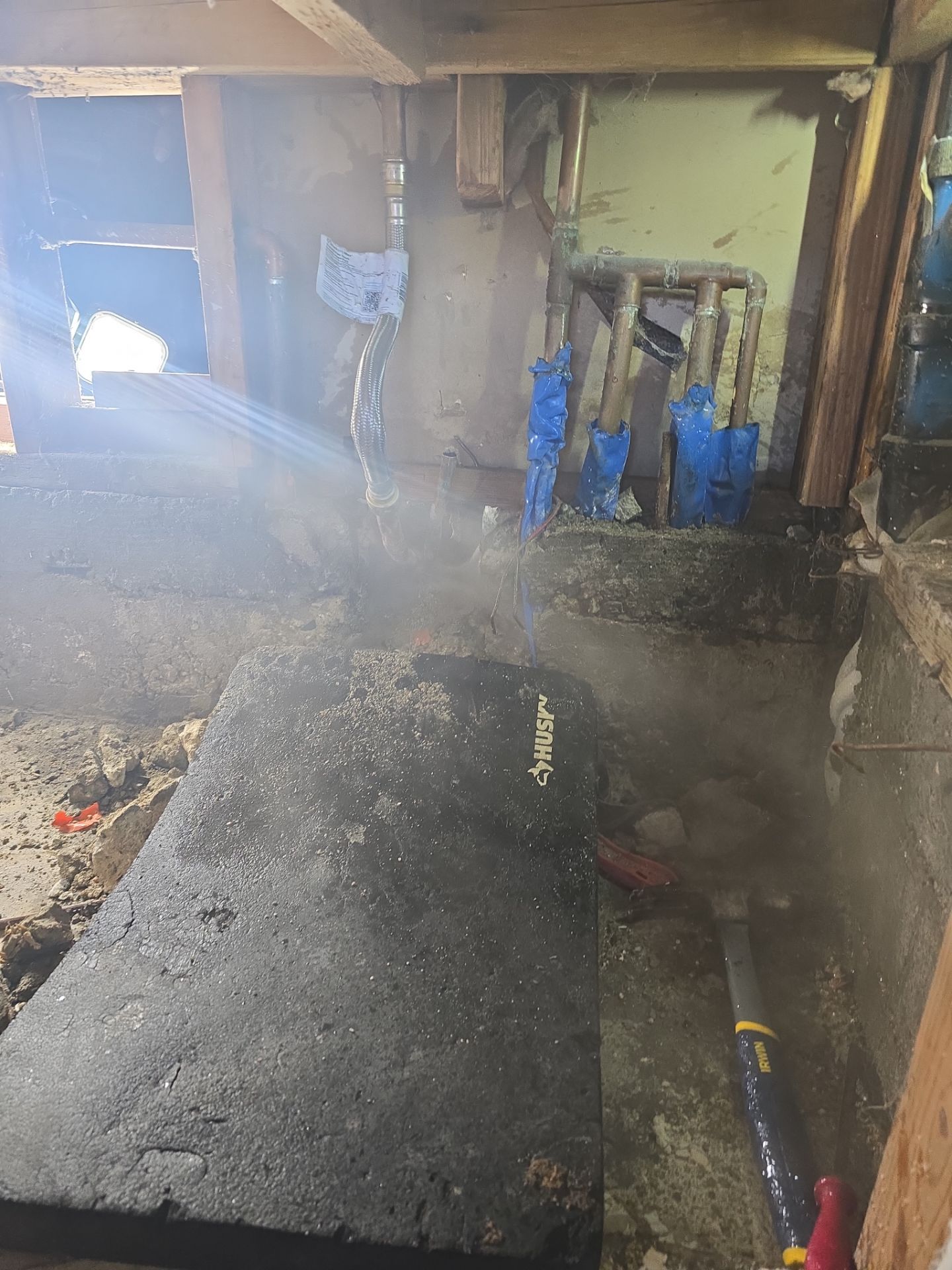 Installing Pipes by Us Plumbing