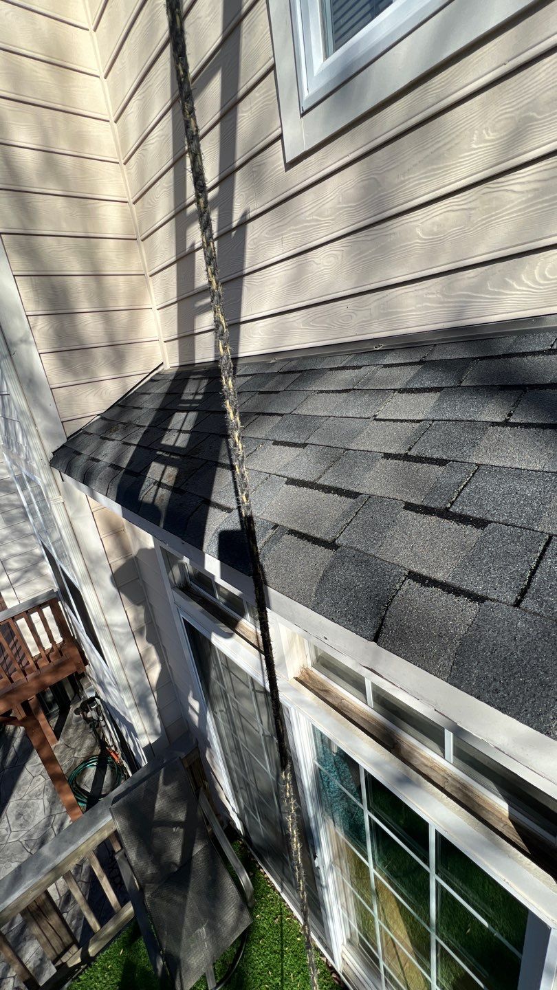 Fairfax: Residential Roof Replacement with CertainTeed Landmark in Charcoal Black by RM Banning, Inc.
