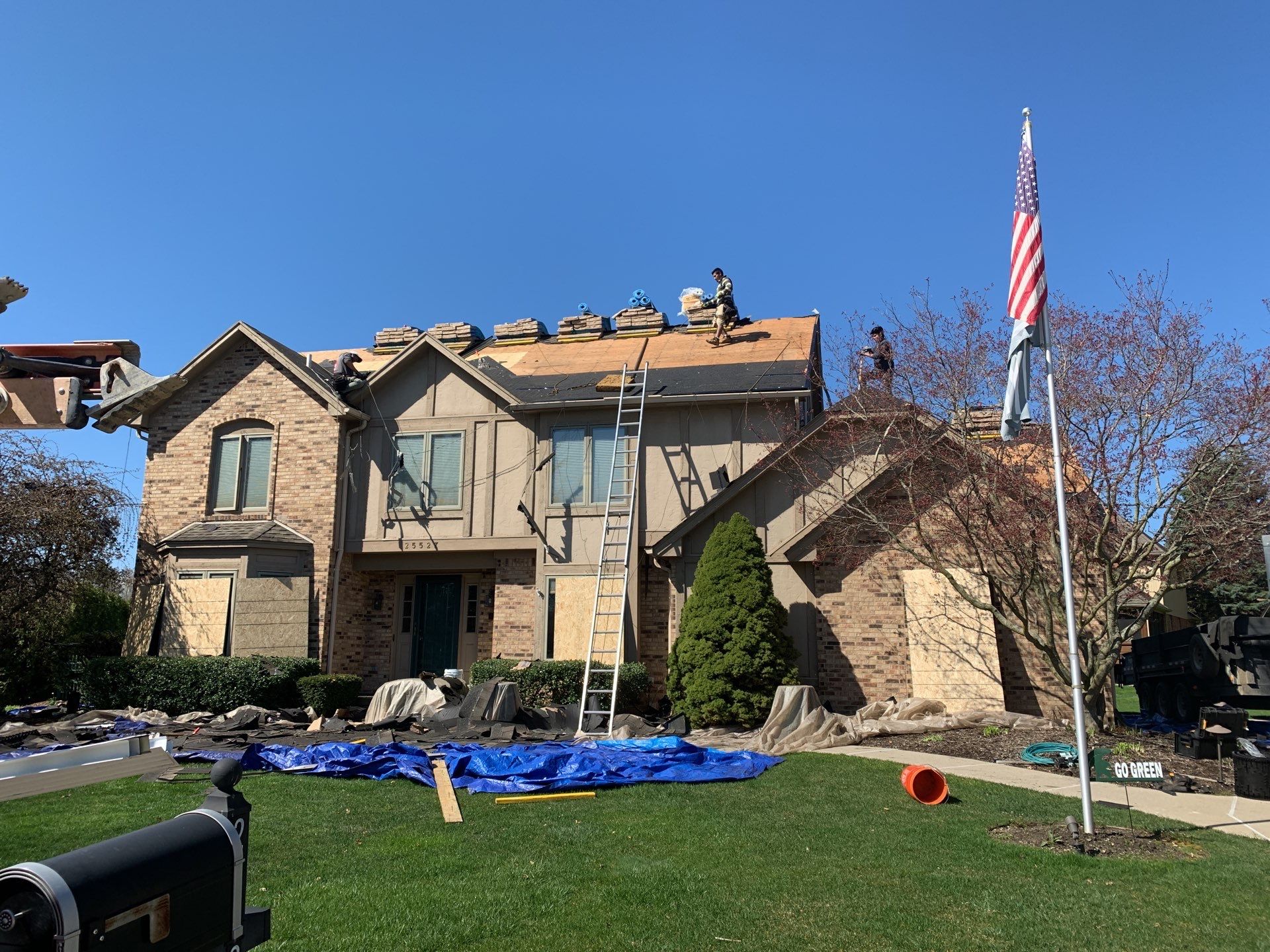 Roof Replacement using CertainTeed Landmark by 180 Contractors