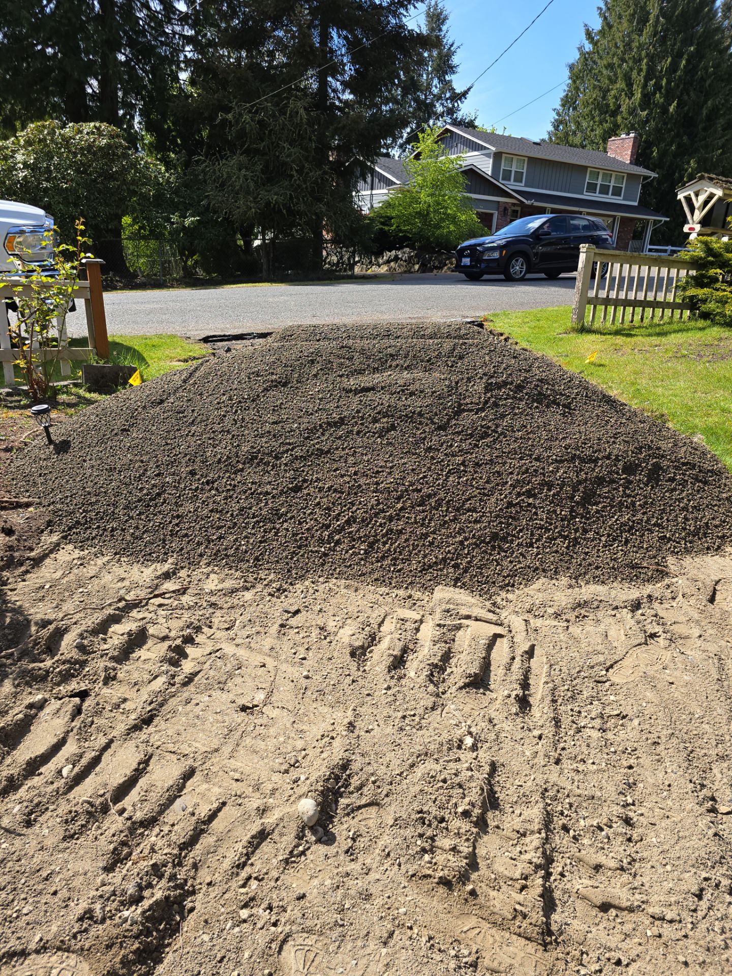 Modern Entry Fence by Jireh Asphalt & Concrete Inc 