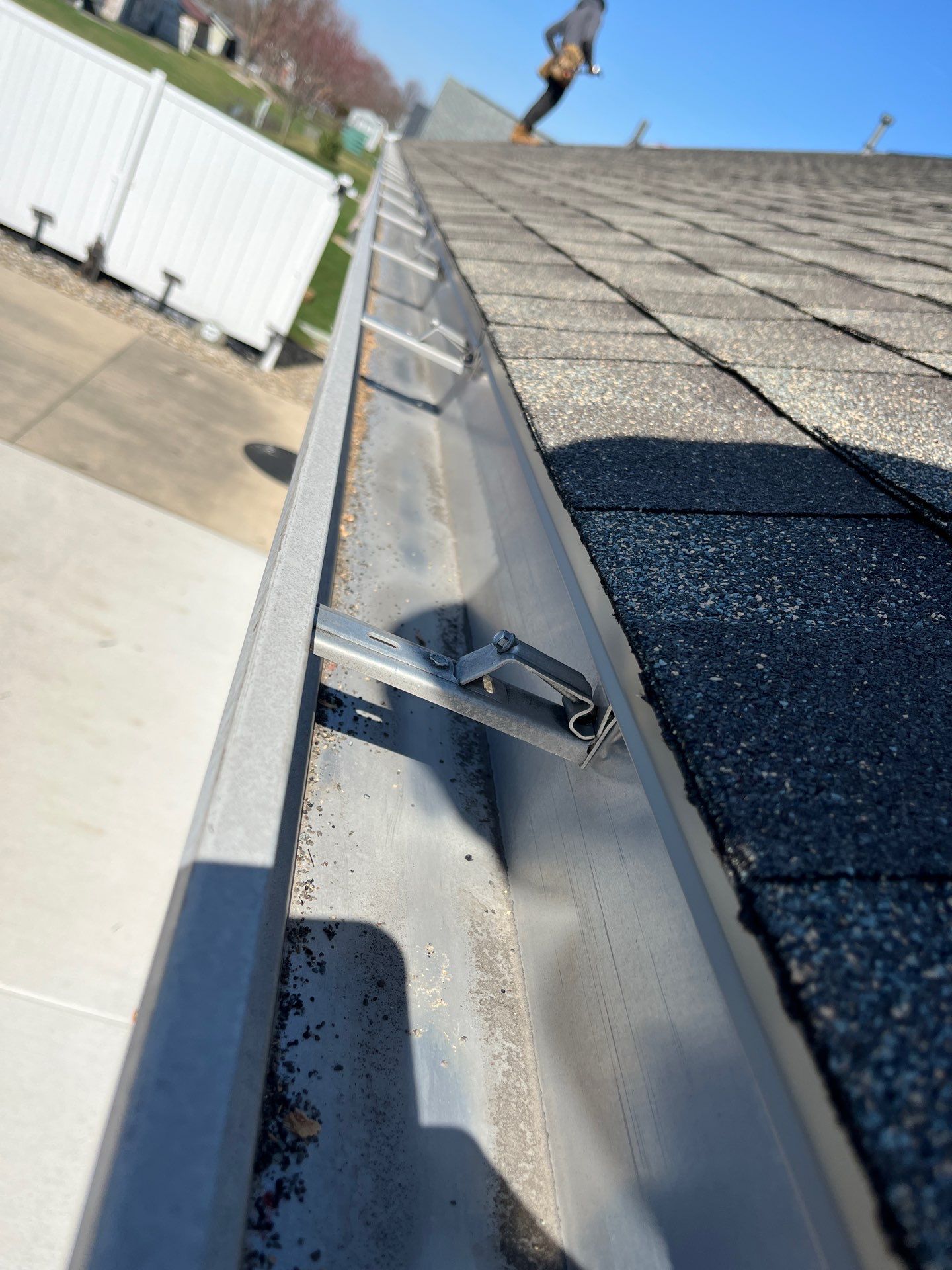 Residential Roofing Installation using CertainTeed Landmark Weathered Wood by Nitro Roofing and Construction