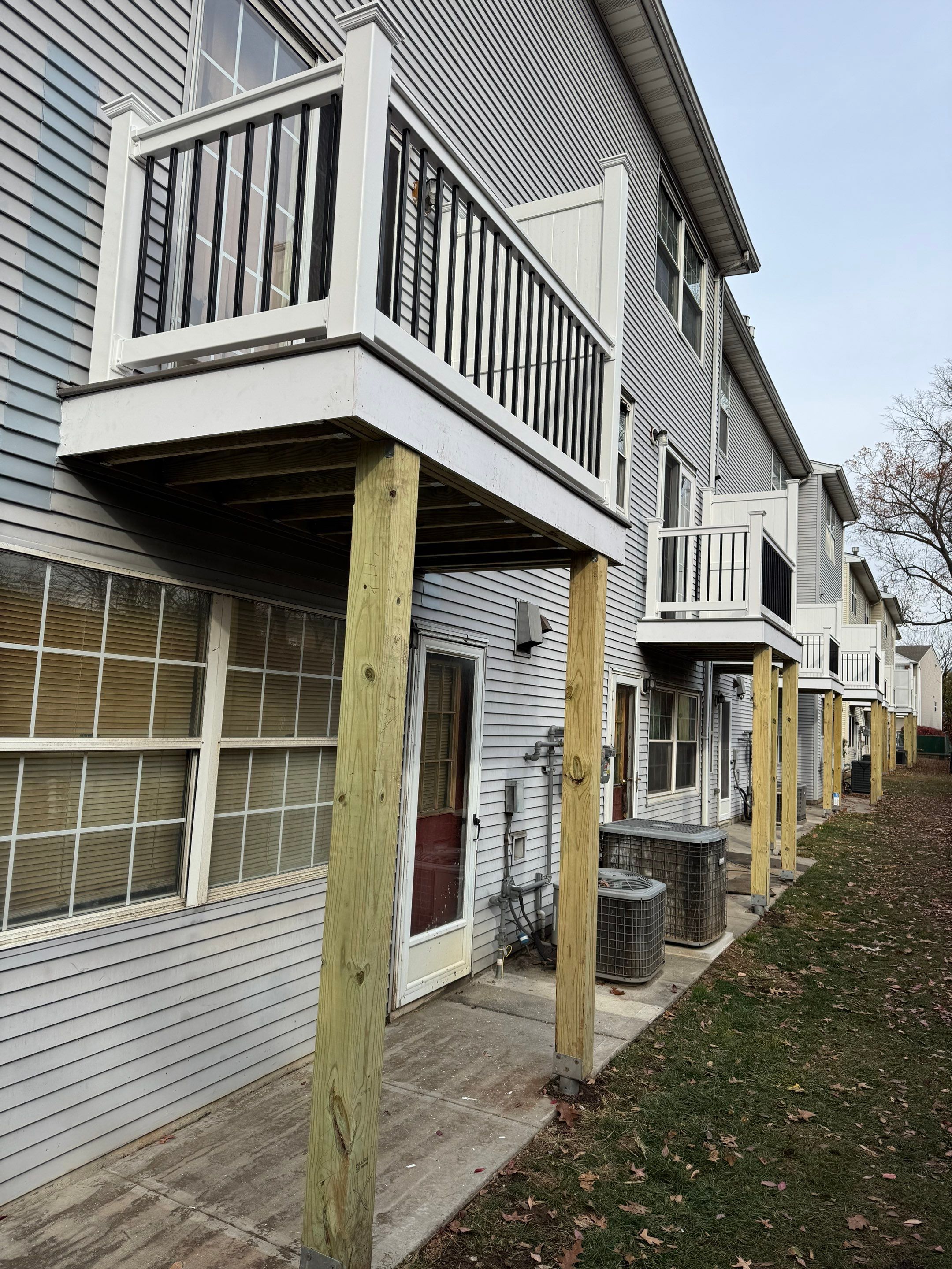 Condo Project Deck Replacement by deck guardian