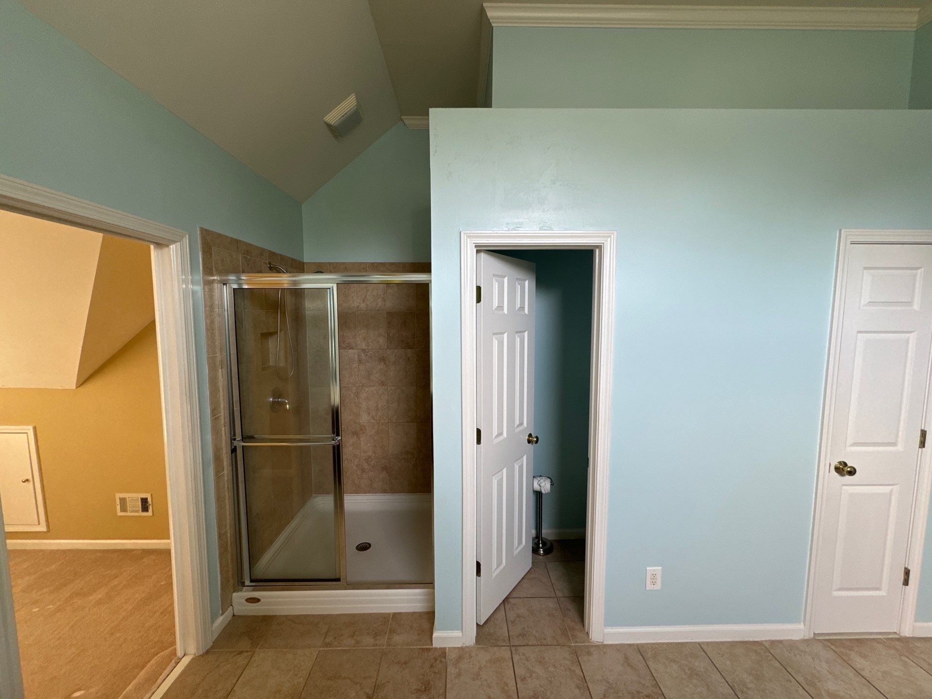 Master bathroom full remodel by Prudencio