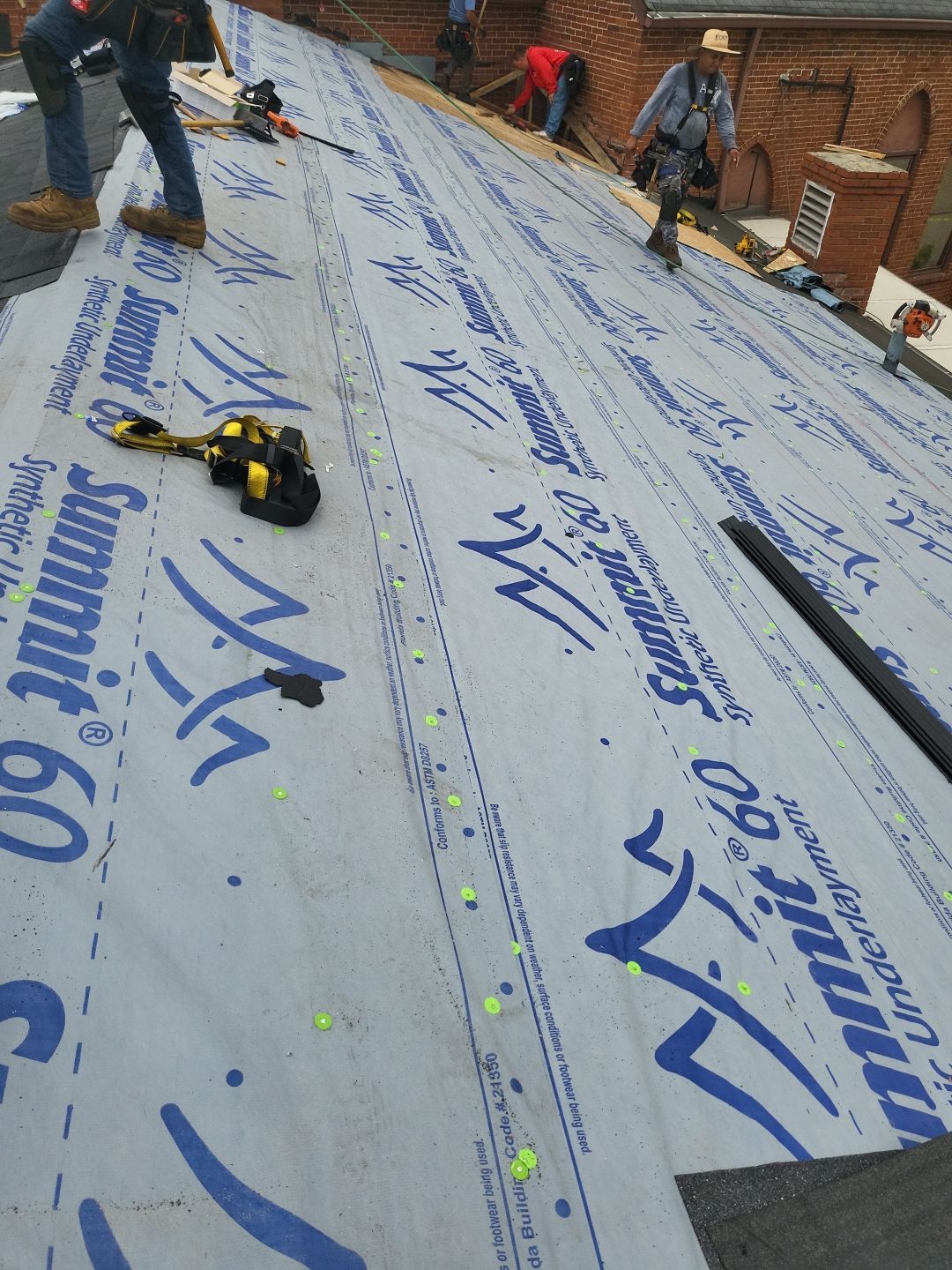 Atlas Pinnacle, Color, Black Pristine, Drip Edge, Color, Birch White by Eagle Eye Roofing