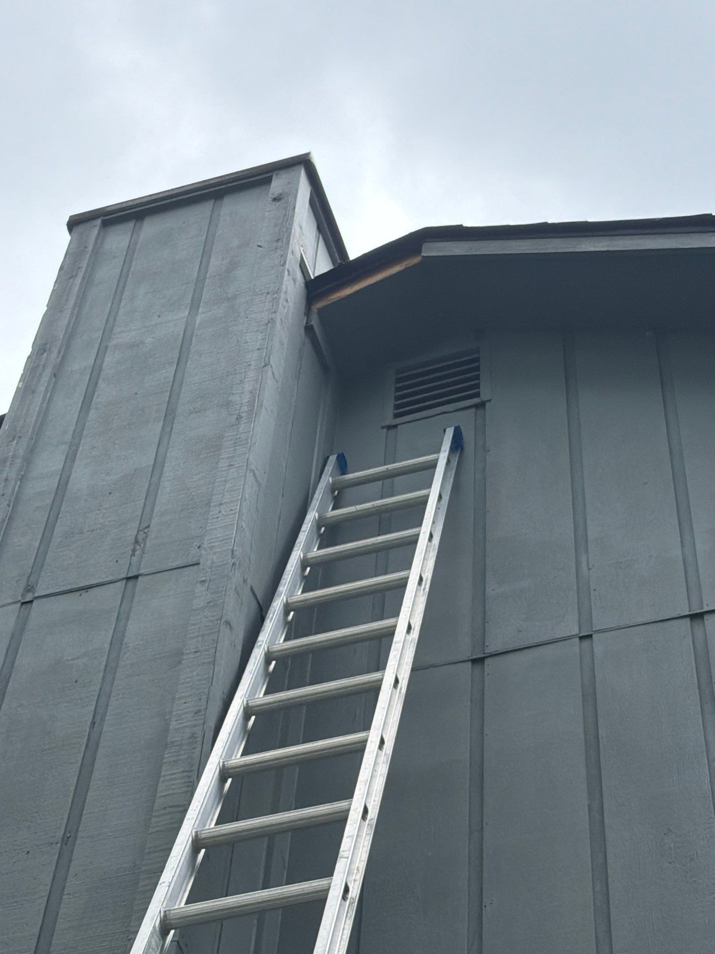 Roof Replacement using Owens Corning Tru Definitions by 180 Contractors