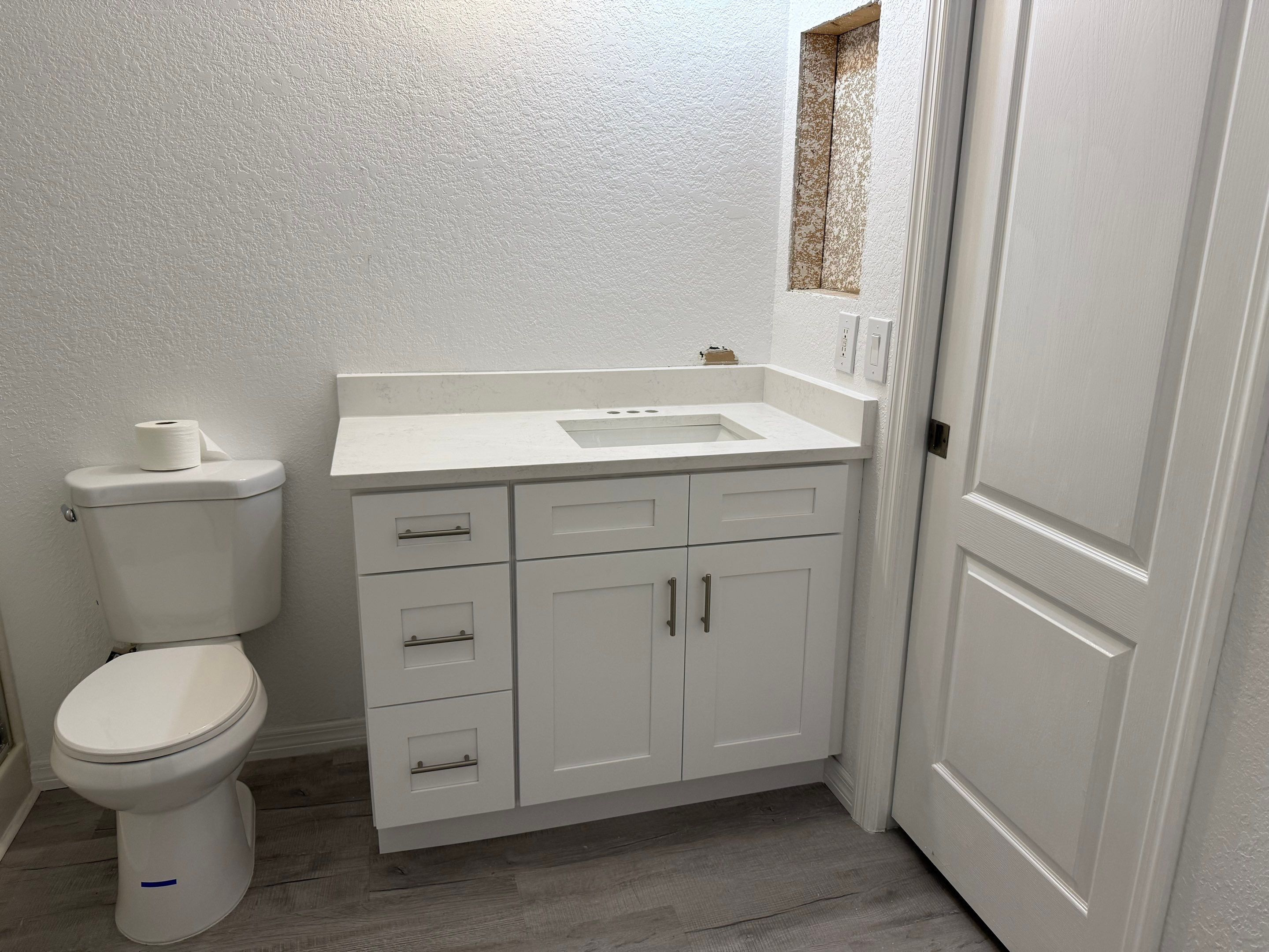 Mold Removal In North Port  by Ampm Restoration Services 