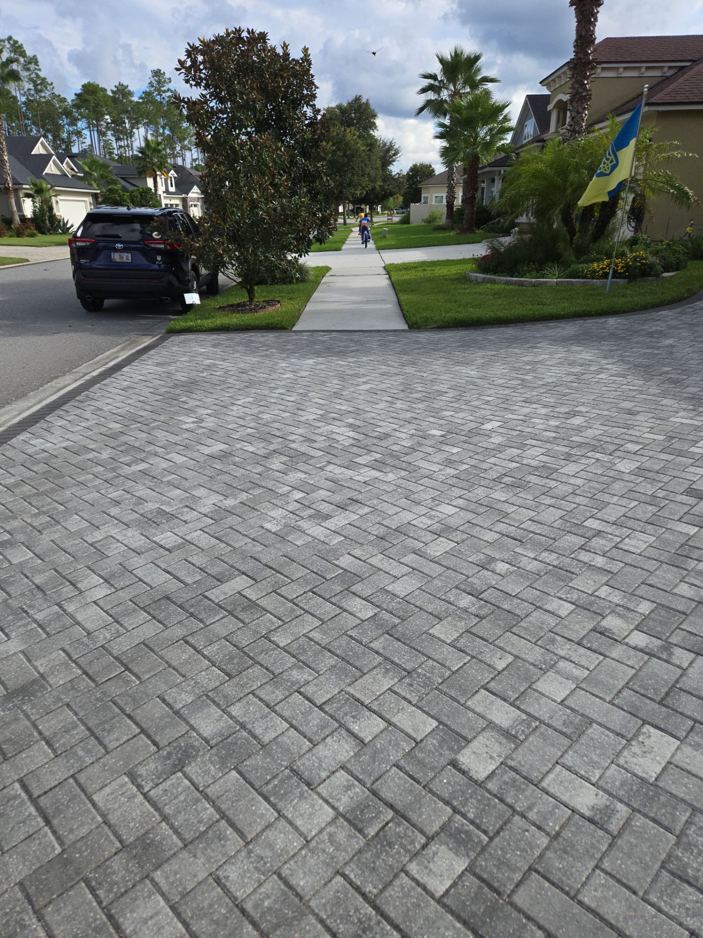 Paver Driveway using Concrete Sealant by DuraSeal