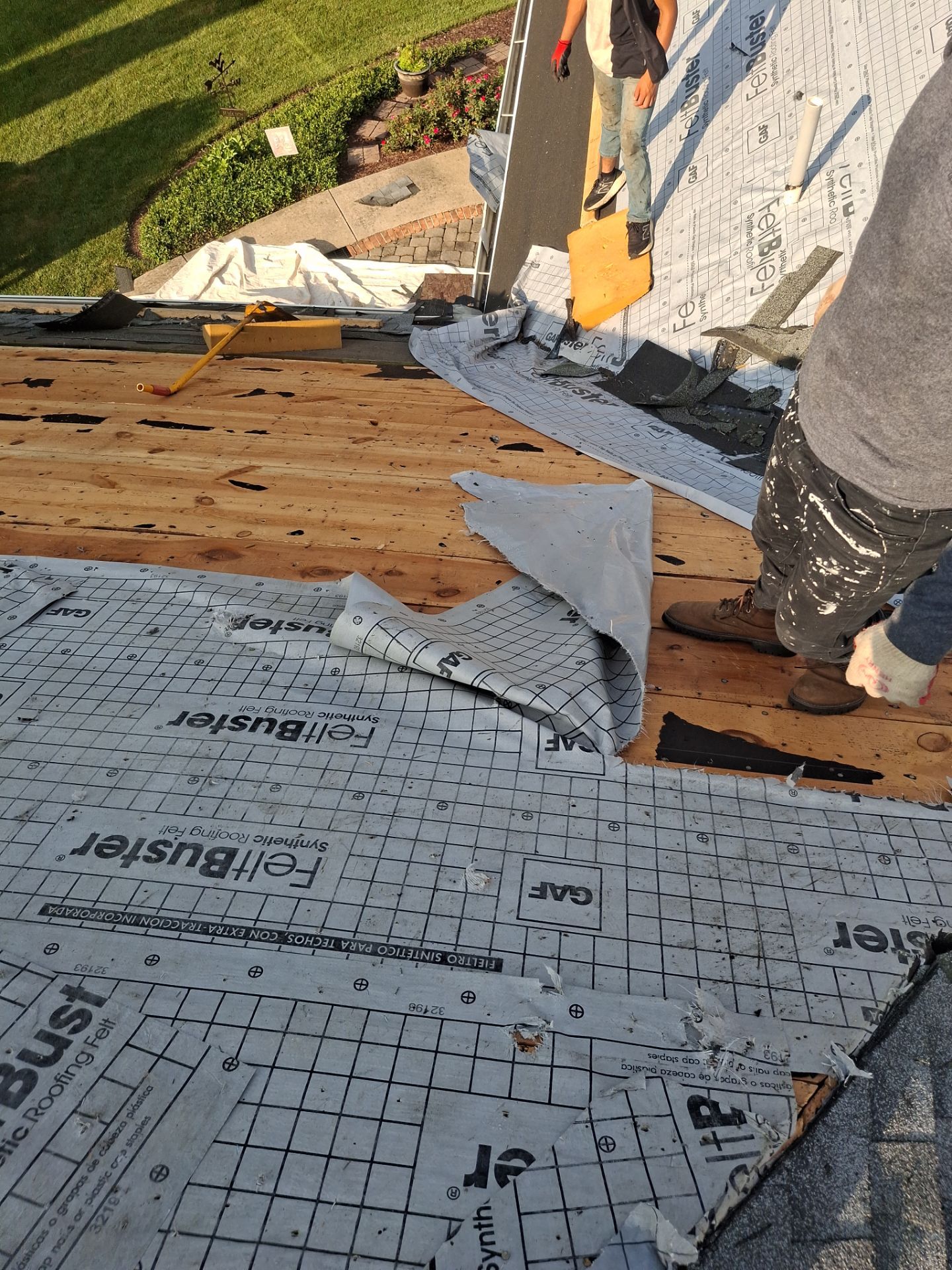 Residential Roofing Installation using GAF Timberline HDZ, Oyster Gray by Rainstoppers Roofing