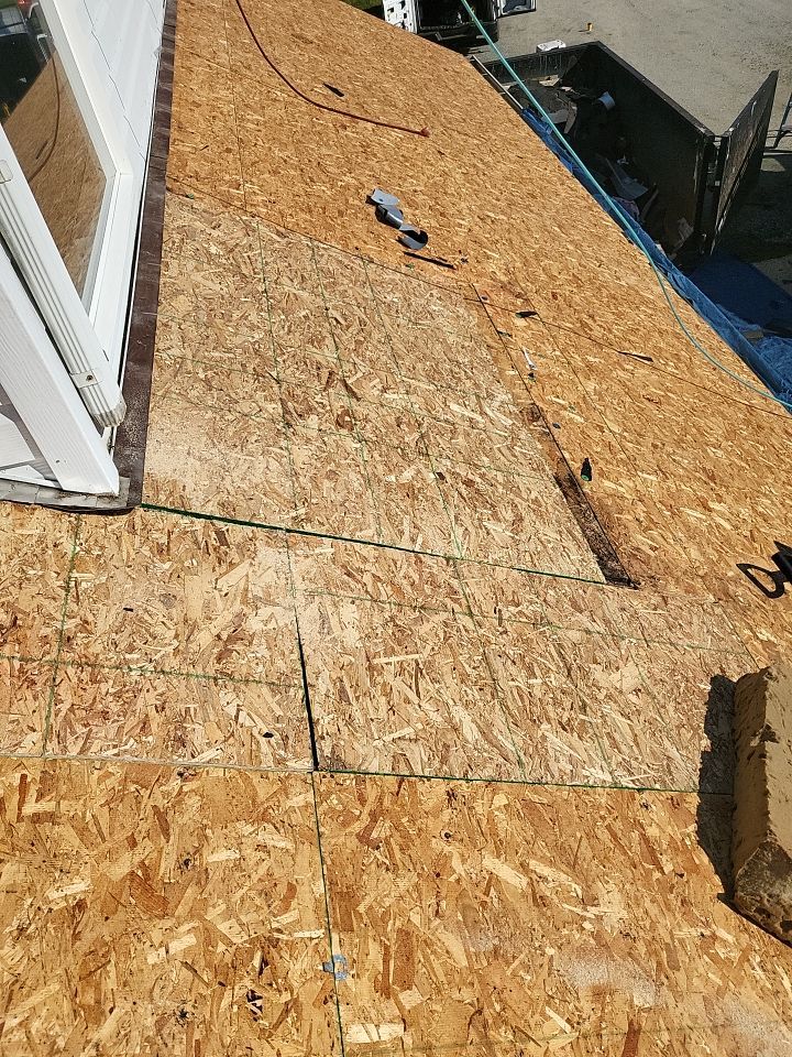 ATLAS PINNACLE COLOR: BLACK SHADOW DRIP EDGE: WHITE by Eagle Eye Roofing