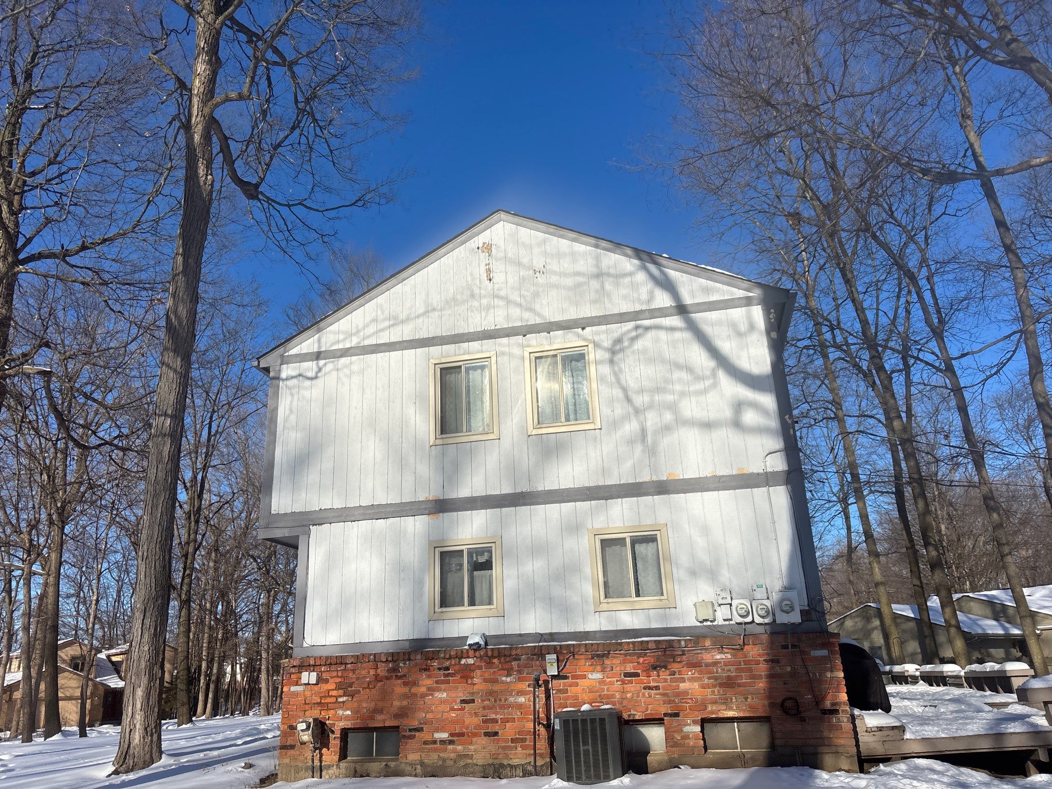 Siding Replacement using Alside Charter Oak D4.5" Deep Moss by 180 Contractors