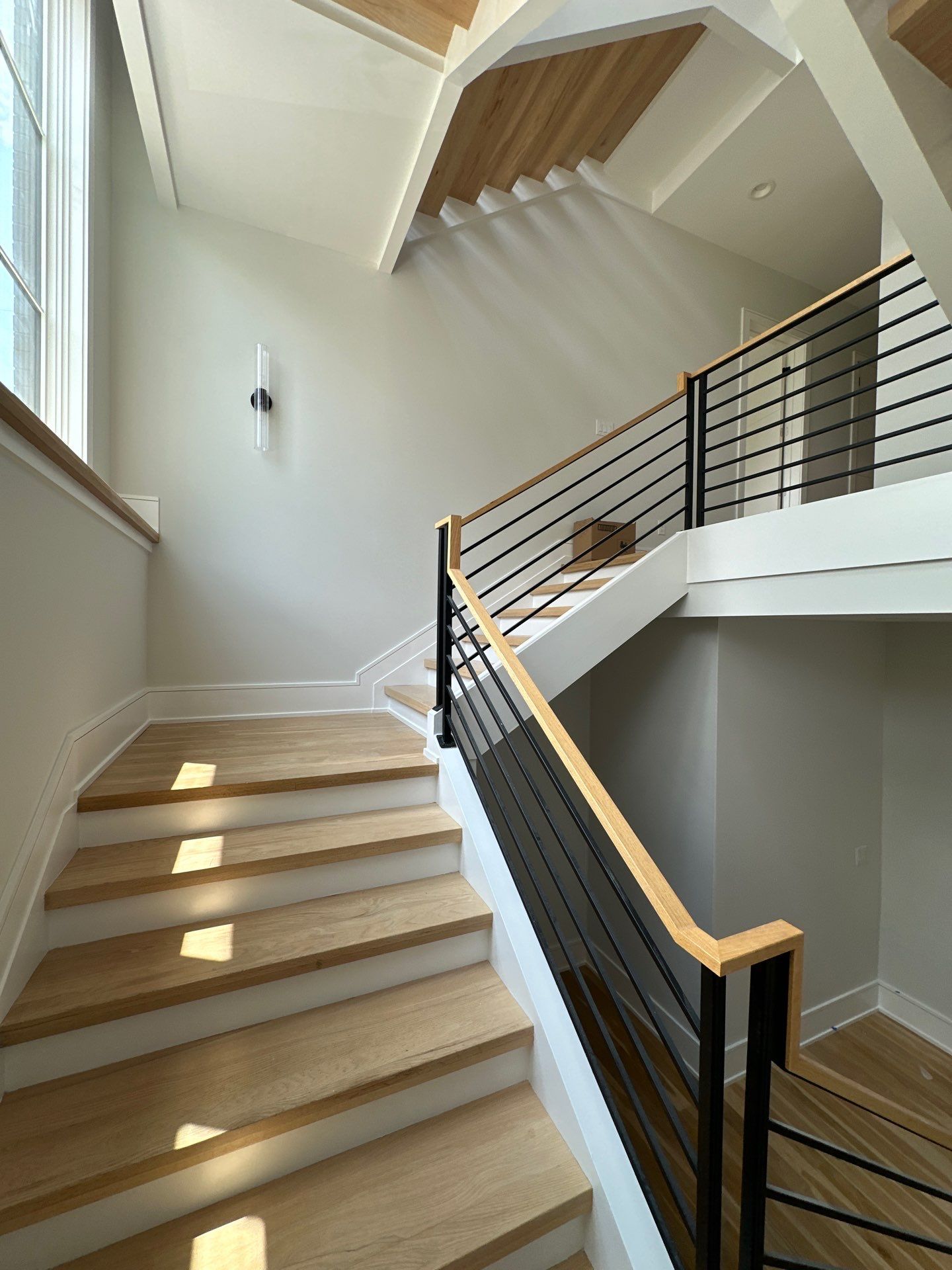 Interior Paint and Flooring in Nashville by Music City Improvements