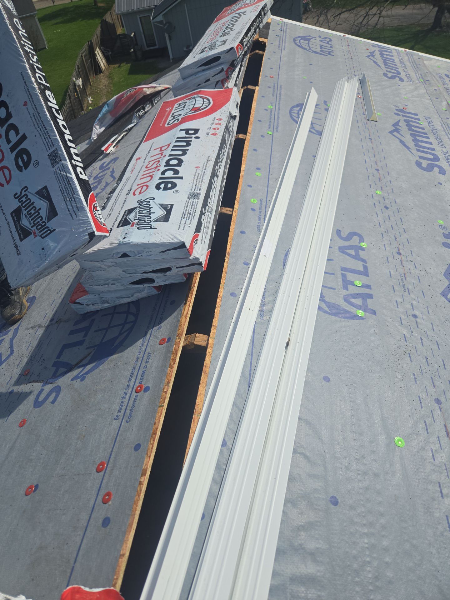 Patrick K: Atlas Pinnacle, Color, Black Shadow, Drip Edge, Color, White by Eagle Eye Roofing