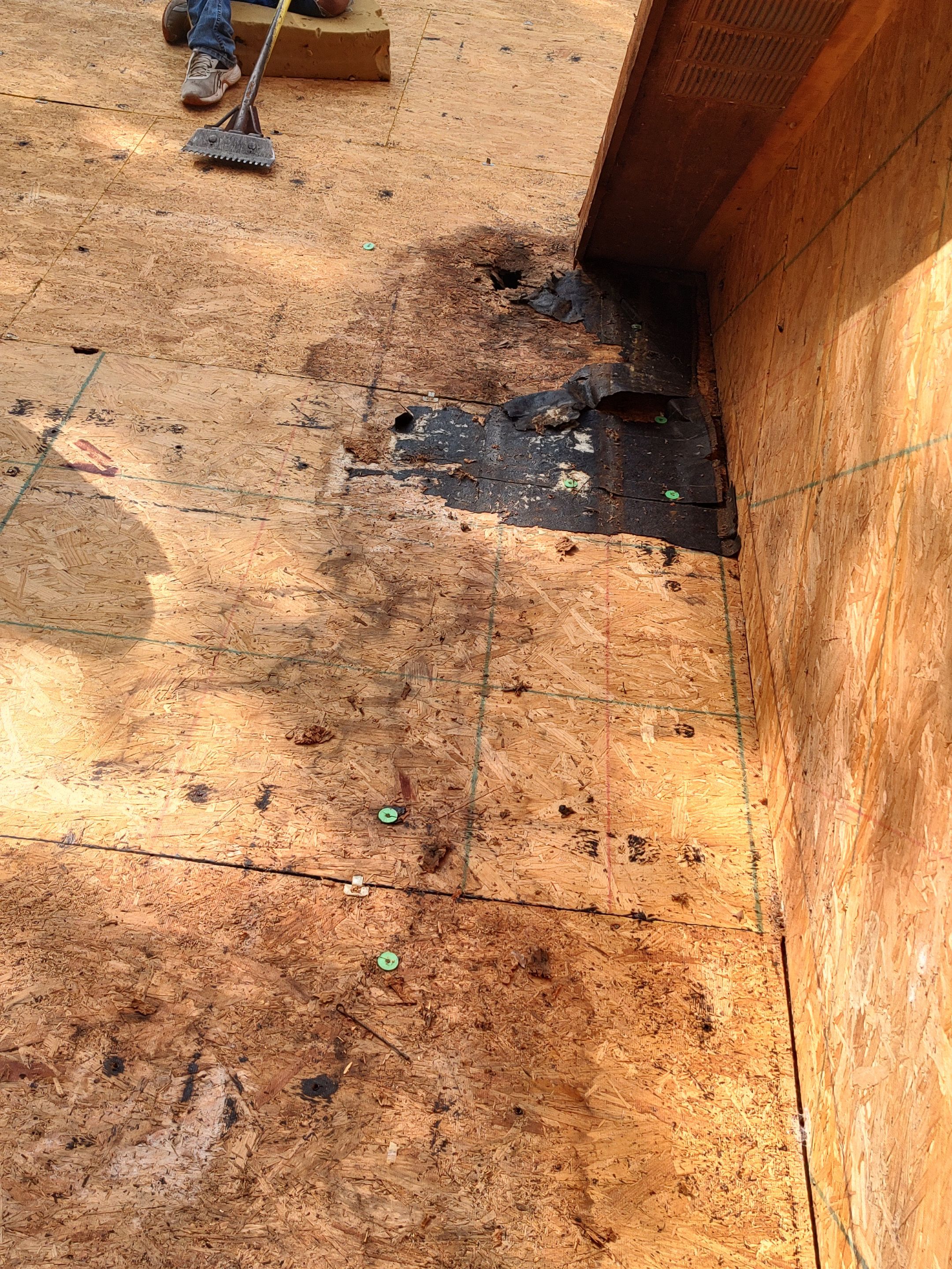 Metal Roof Replacement: 26 GA. Residential Metal Panel by Hostetler Roofing