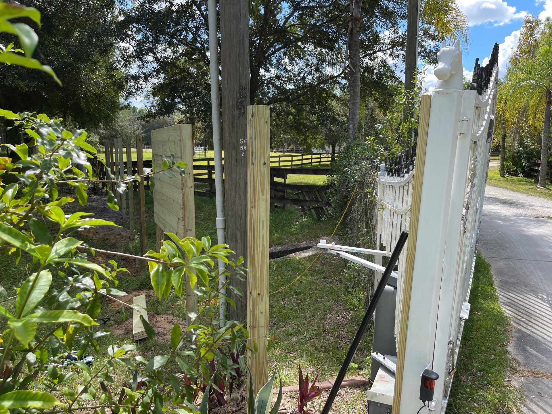 Bradenton, FL Gate Operator Installation & Horizontal Privacy Fence by Asap fence and gates, LLC