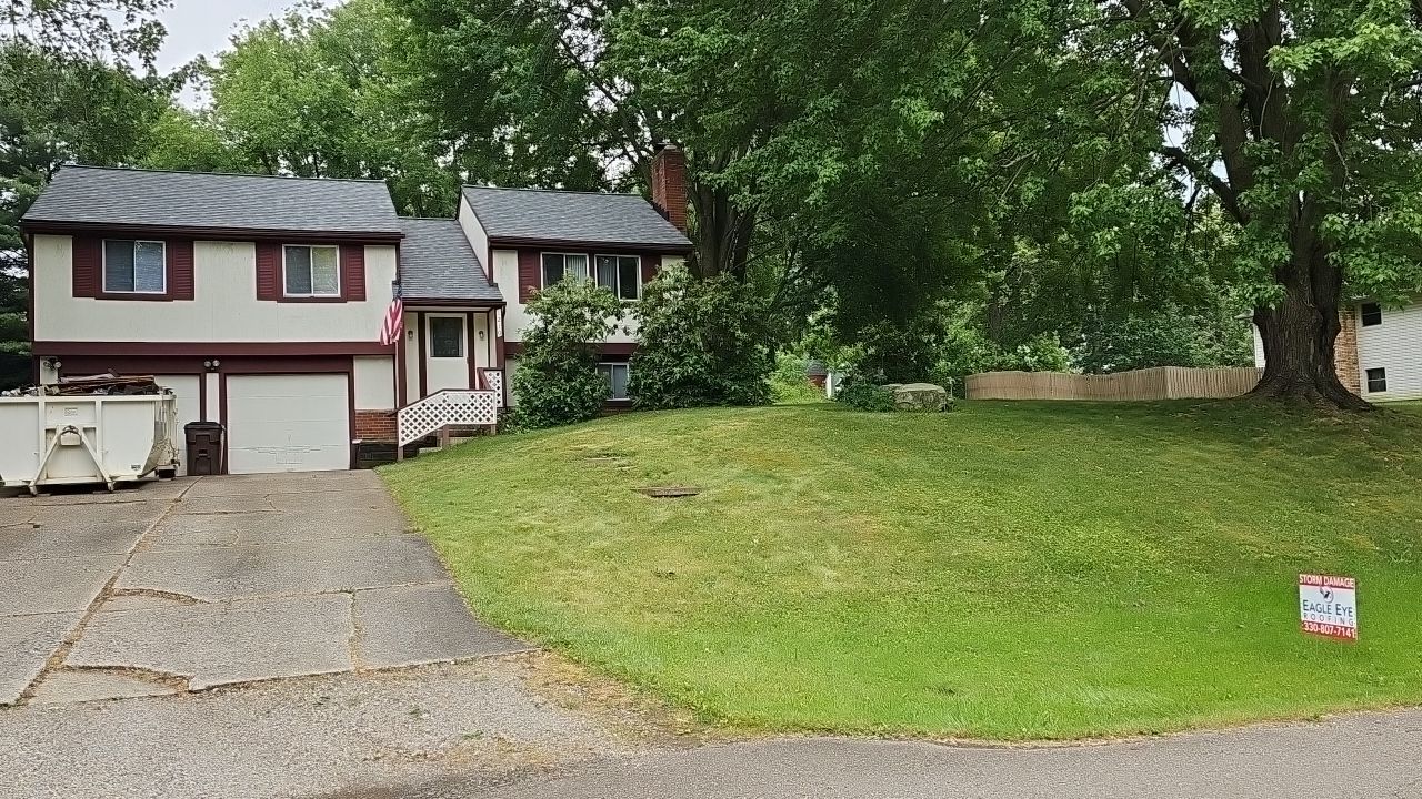 ATLAS PINNACLE HP W/SCOTCHGARD COLOR: SUMMER STORM  by Eagle Eye Roofing