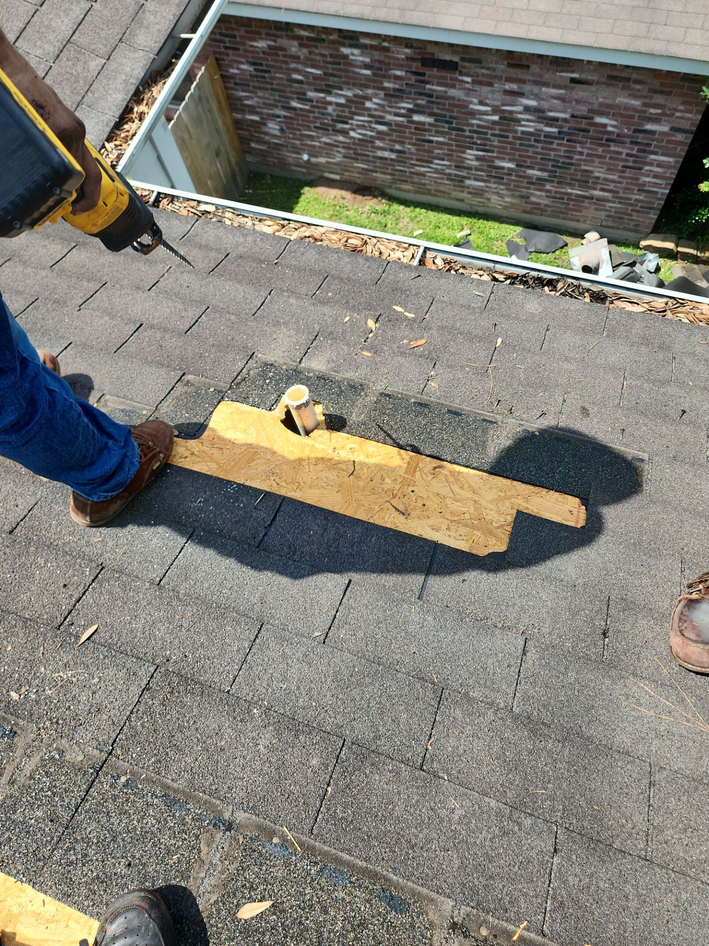 Residential Roofing Repair using Owen's Corning Duration (Lifetime) Shingles by Roof Repair Company