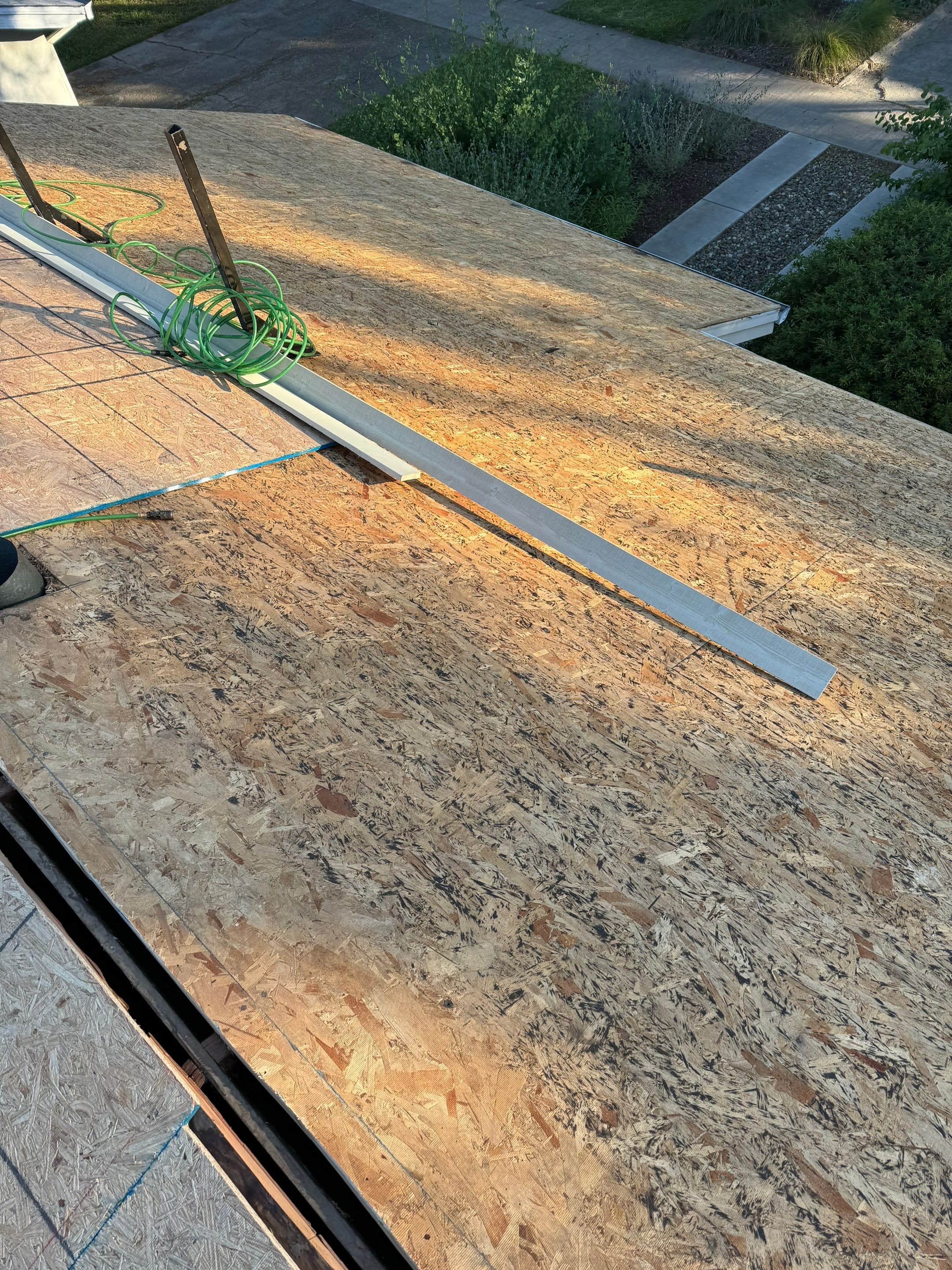 GAF Timberline HDZ-RS shingle project by Straight Edge Roofing Inc