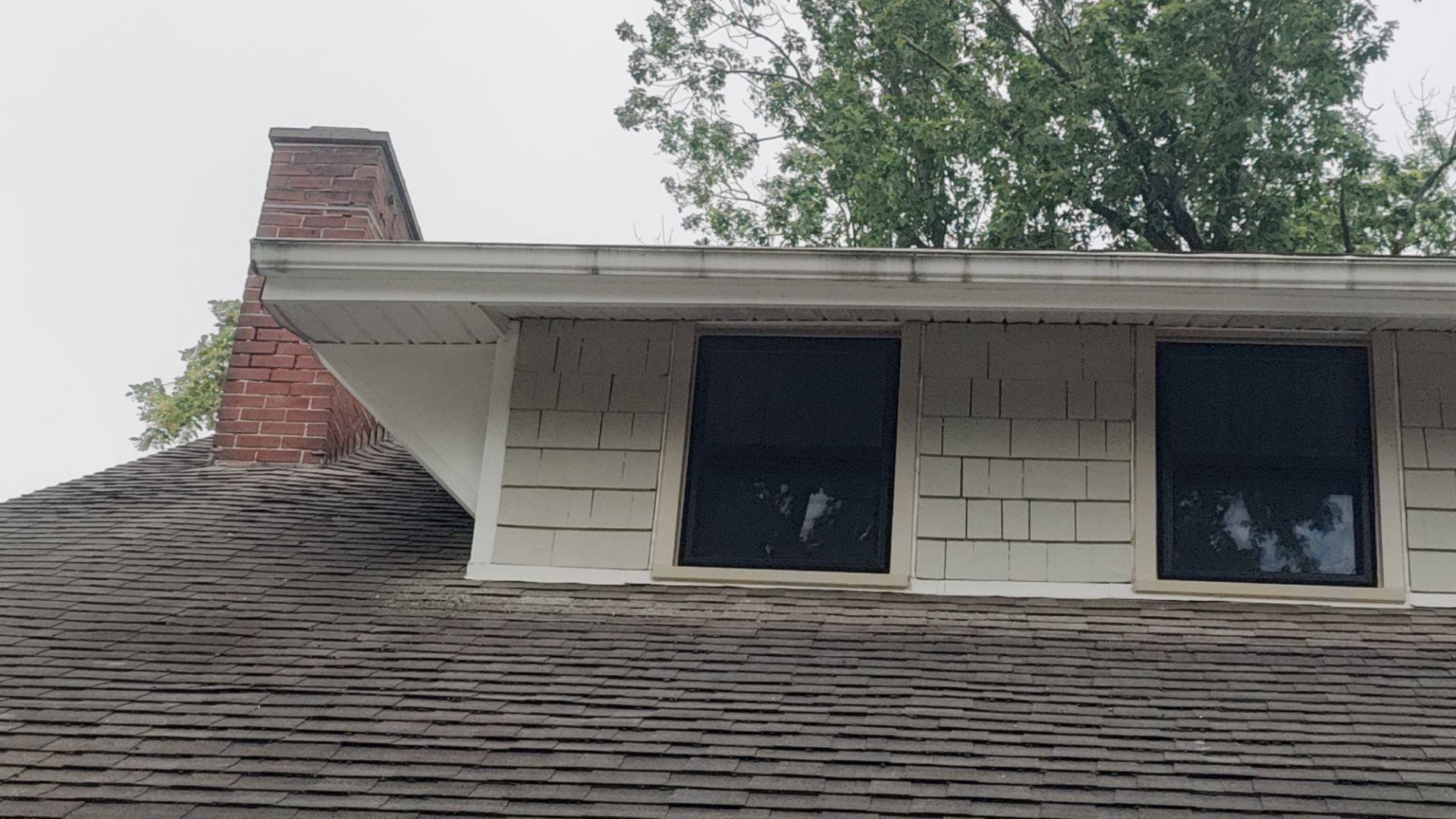 Siding Replacement using Alside Charter Oak D4.5" Deep Moss by 180 Contractors