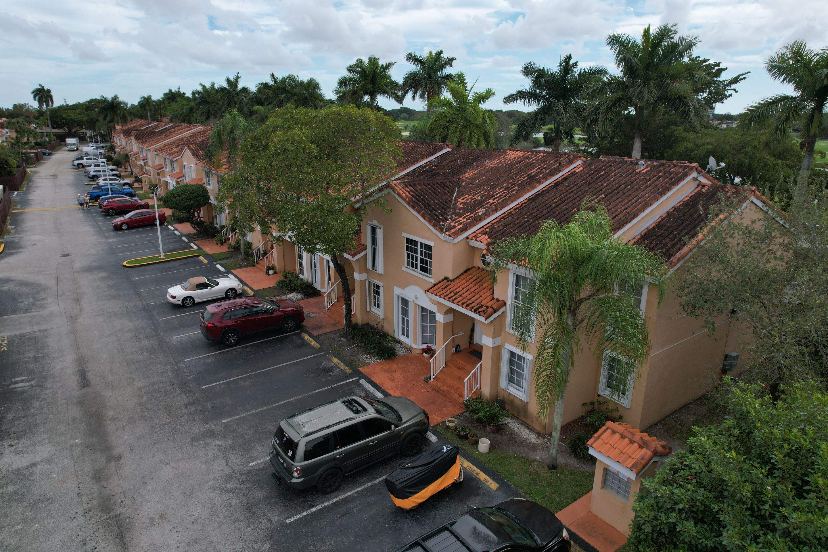 SIENNA VILLAS CONDO - BLDG 14340 by Souffront Construction & Engineering