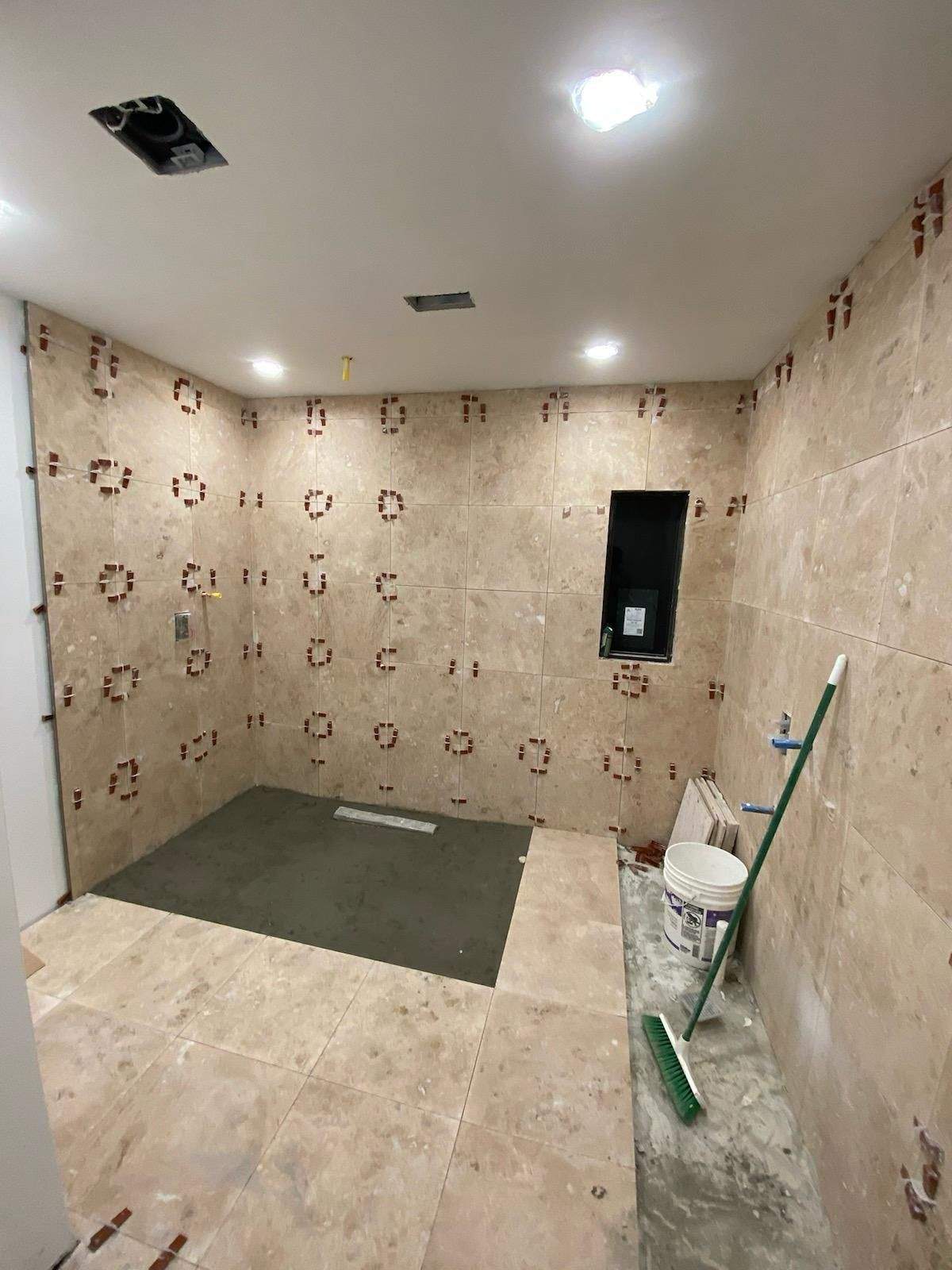 REMODELING WATERS EDGE SANIBEL by TTS Remodeling corp & Genesis Restauration