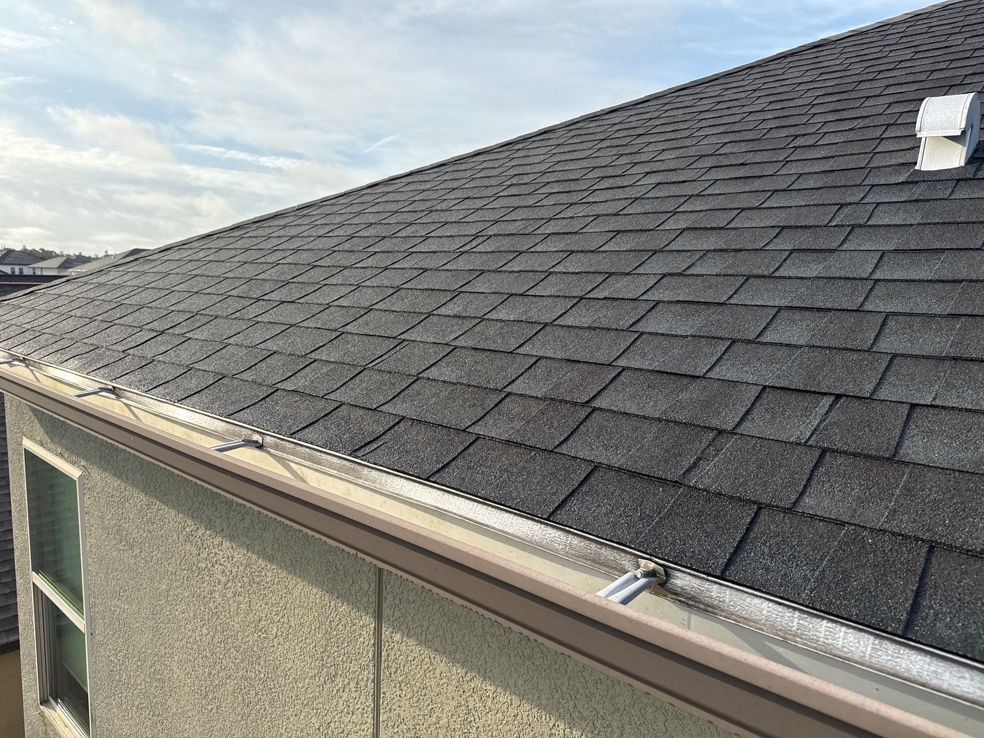 2-Story Asphalt Shingle Roof Cleaning & House Wash – Cypress Mill, Sun City Center, FL by Sunshine AquaWash