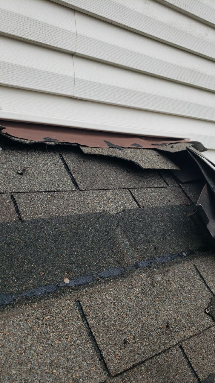 Fairfax Station: CertainTeed Landmark Pro Designer Shingles in Max Def Weathered Wood by RM Banning, Inc.