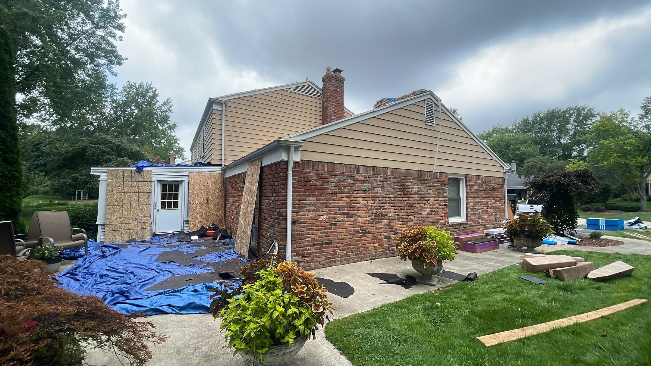 Roof Replacement using CertainTeed Landmark by 180 Contractors