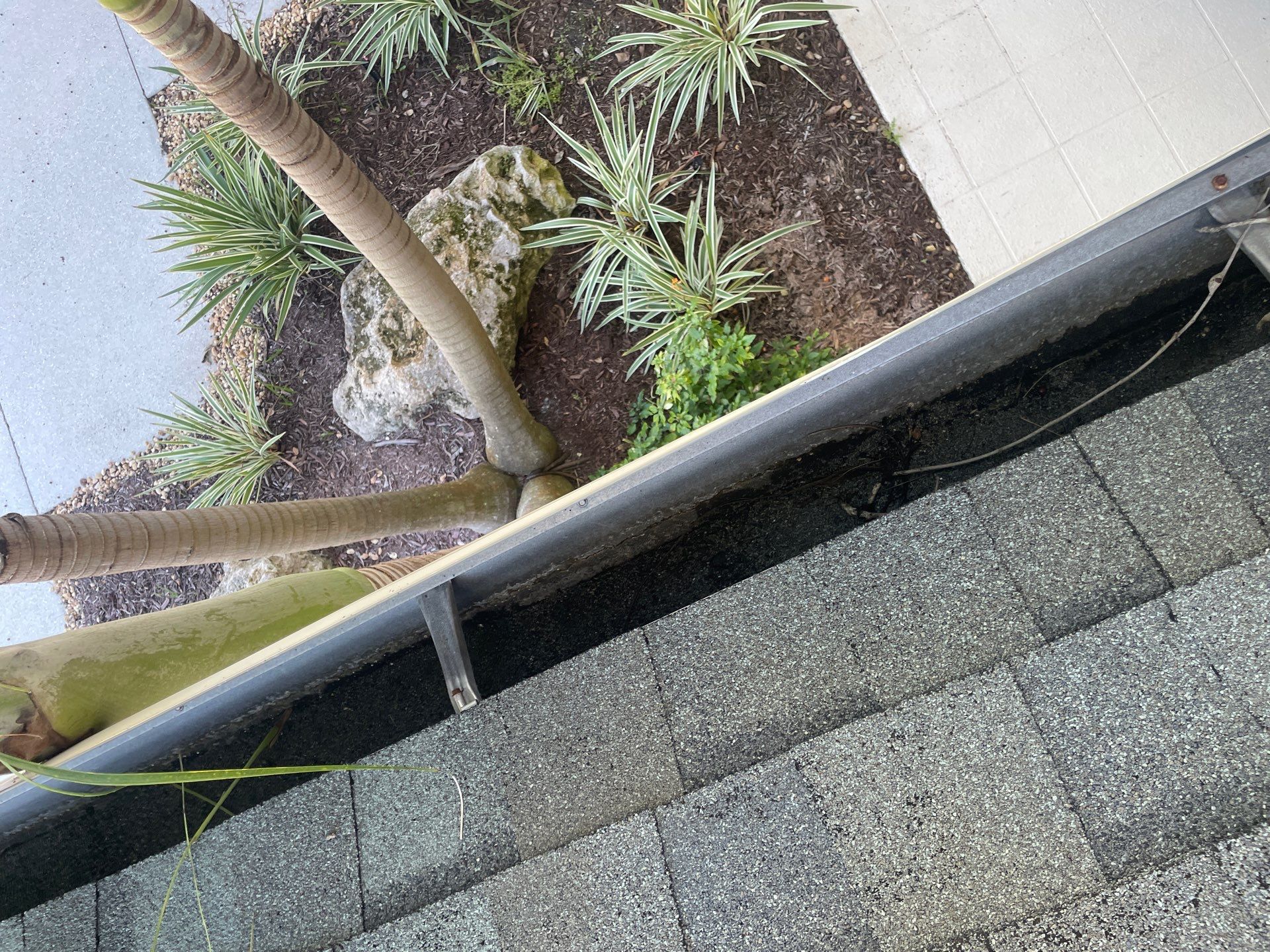 White 6-inch K-Style Gutters in Sarasota FL by Gutter Professor by Gutter Professors