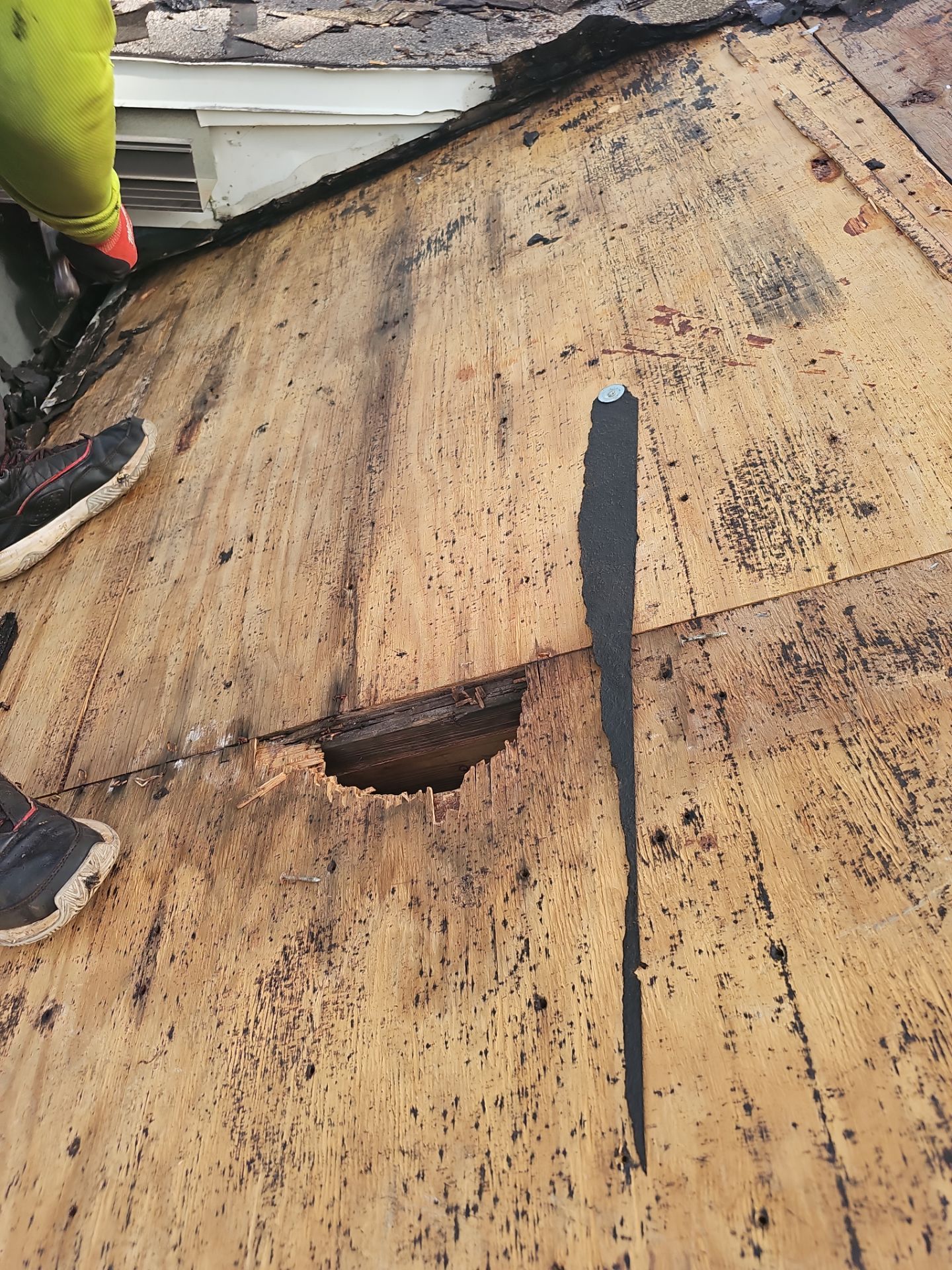 Project in St. Petersburg 33702 by Mitchell Roofing Company LLC 