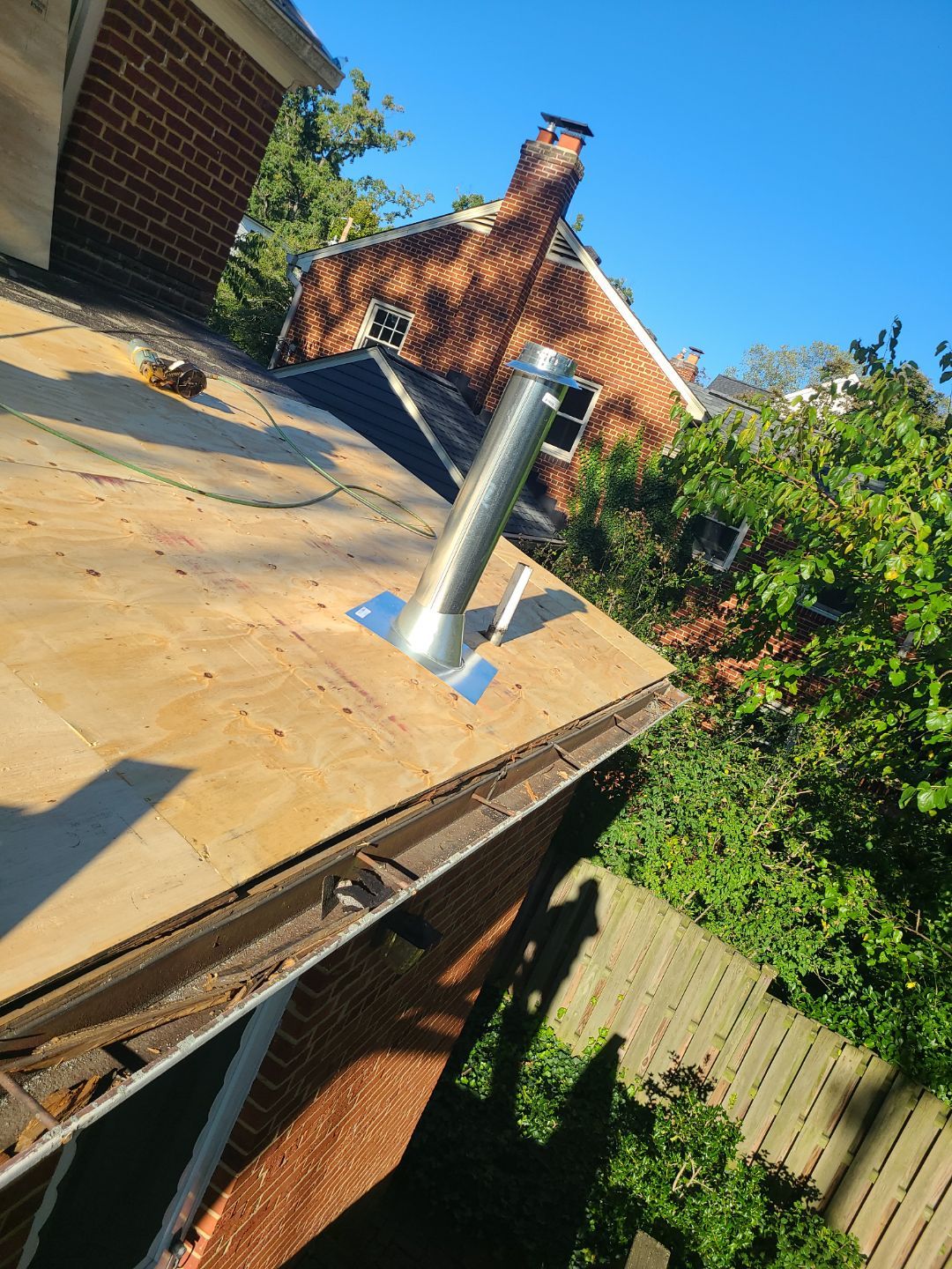 Arlington: Residential Roof Replacement With CertainTeed Landmark Designer Shingles in Georgetown Gray by RM Banning, Inc.