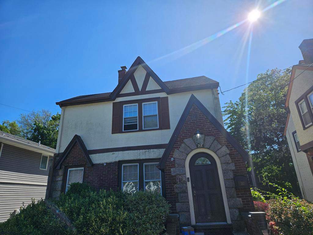 Roof Replacement by Island Roofing Inc.