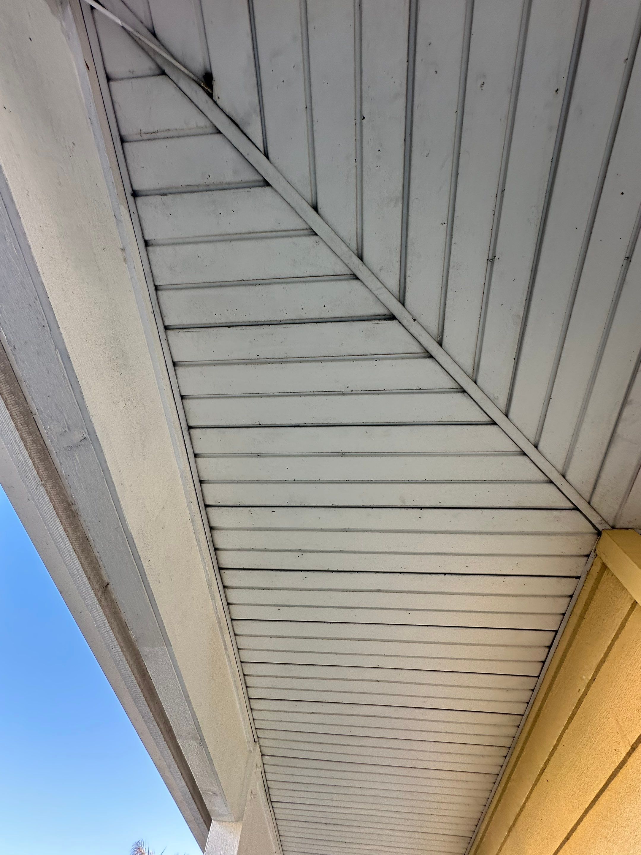 Gutter and Soffit System Upgrade in Sarasota FL by Gutter Professors