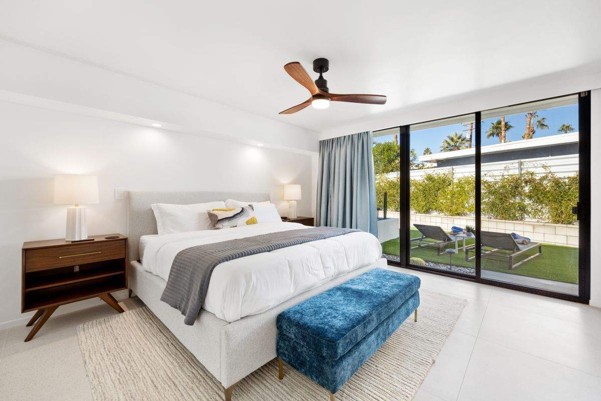 Palm Springs Midcentury Modern Home by One Stop Source