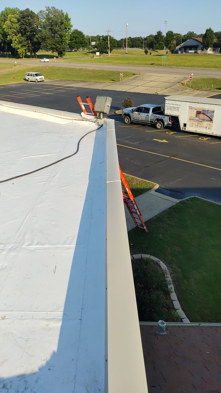 First Assembly of God, De Queen, Arkansas by Hostetler Roofing