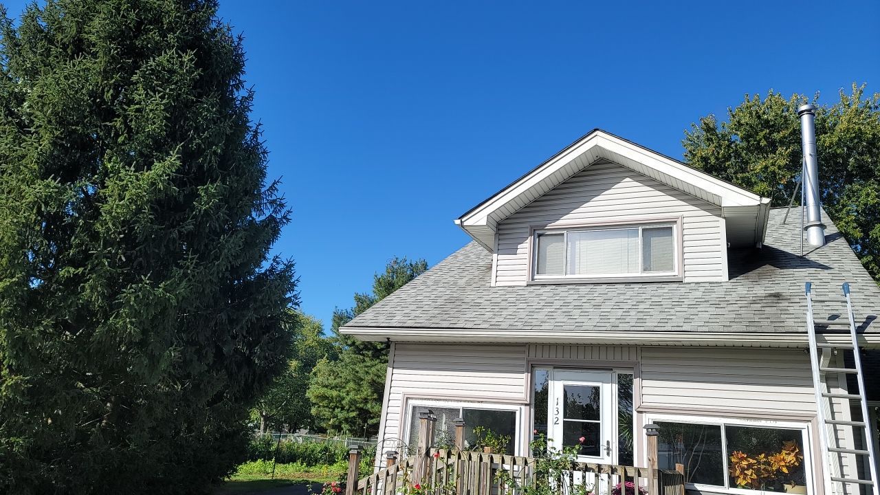 CERTAINTEED LANDMARK COLOR: COBBLESTONE GREY DRIP EDGE: WHITE by Eagle Eye Roofing