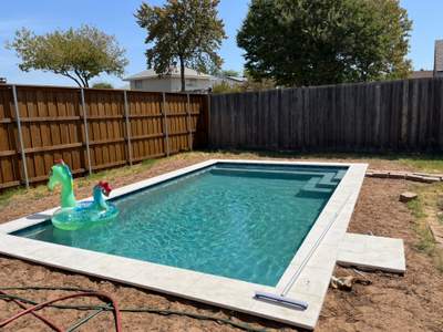 Geometric Pool with Tanning Ledge