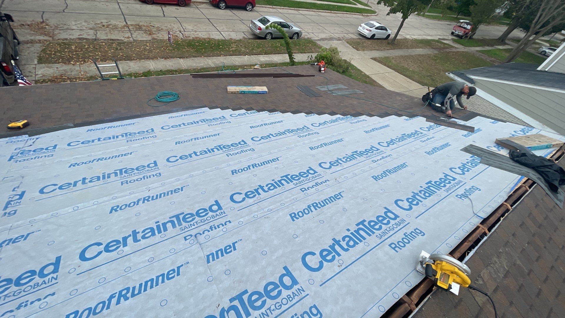 Roof Replacement using CertainTeed Landmark by 180 Contractors