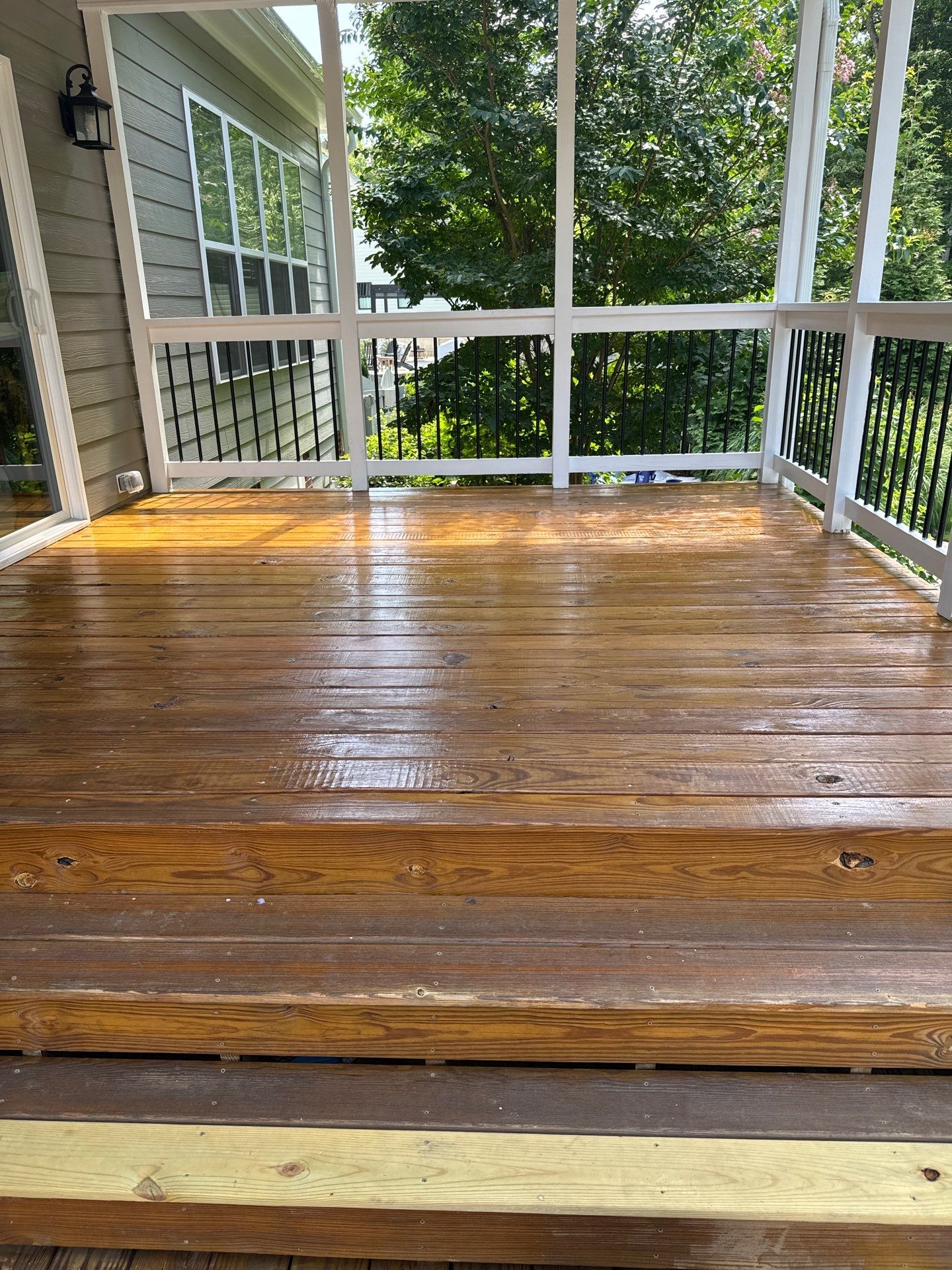 Weathered Deck using AcryFin by DuraSeal