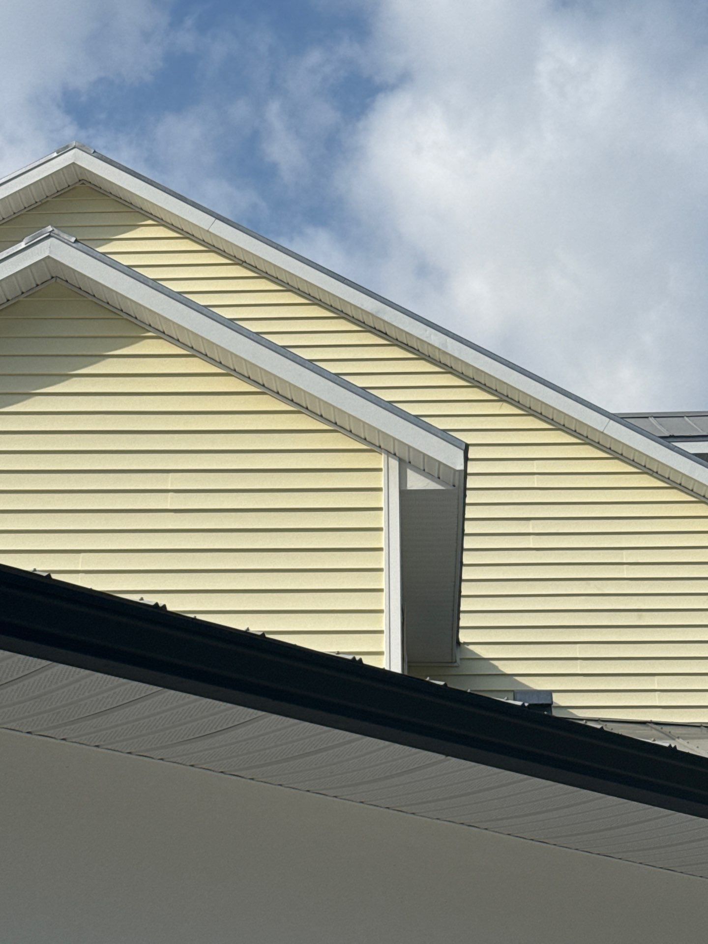 Soffit, Fascia, and Gutter Upgrade in Sarasota FL by Gutter Professors