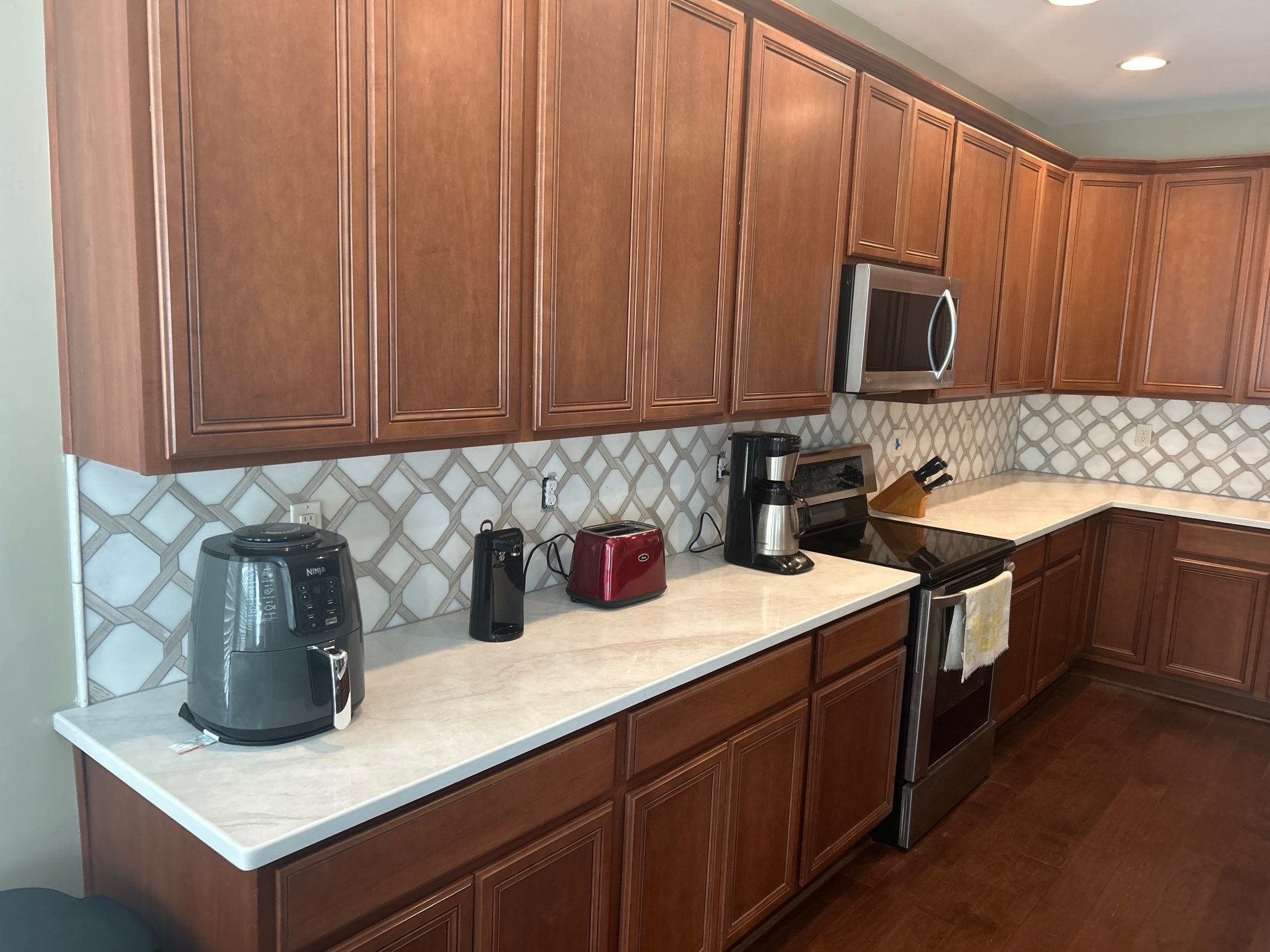 Lattice Pattern Tile Backsplash Installation in Lexington Kitchen by Footprints Floors Kentucky