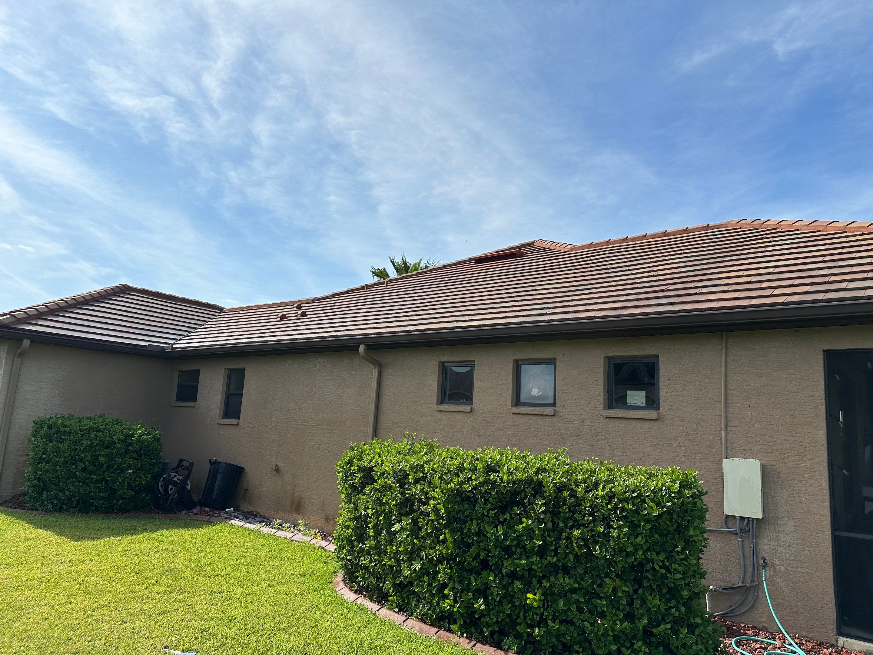 🏡 Tile Roof Cleaning – Gamble Creek Estates, Parrish, FL by Sunshine AquaWash